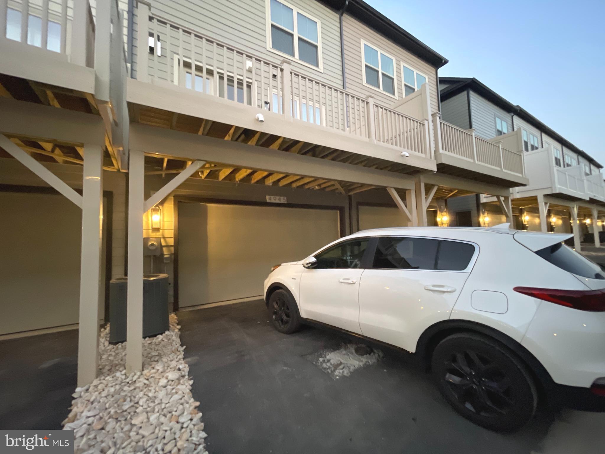 THE GROVE - Residential Lease