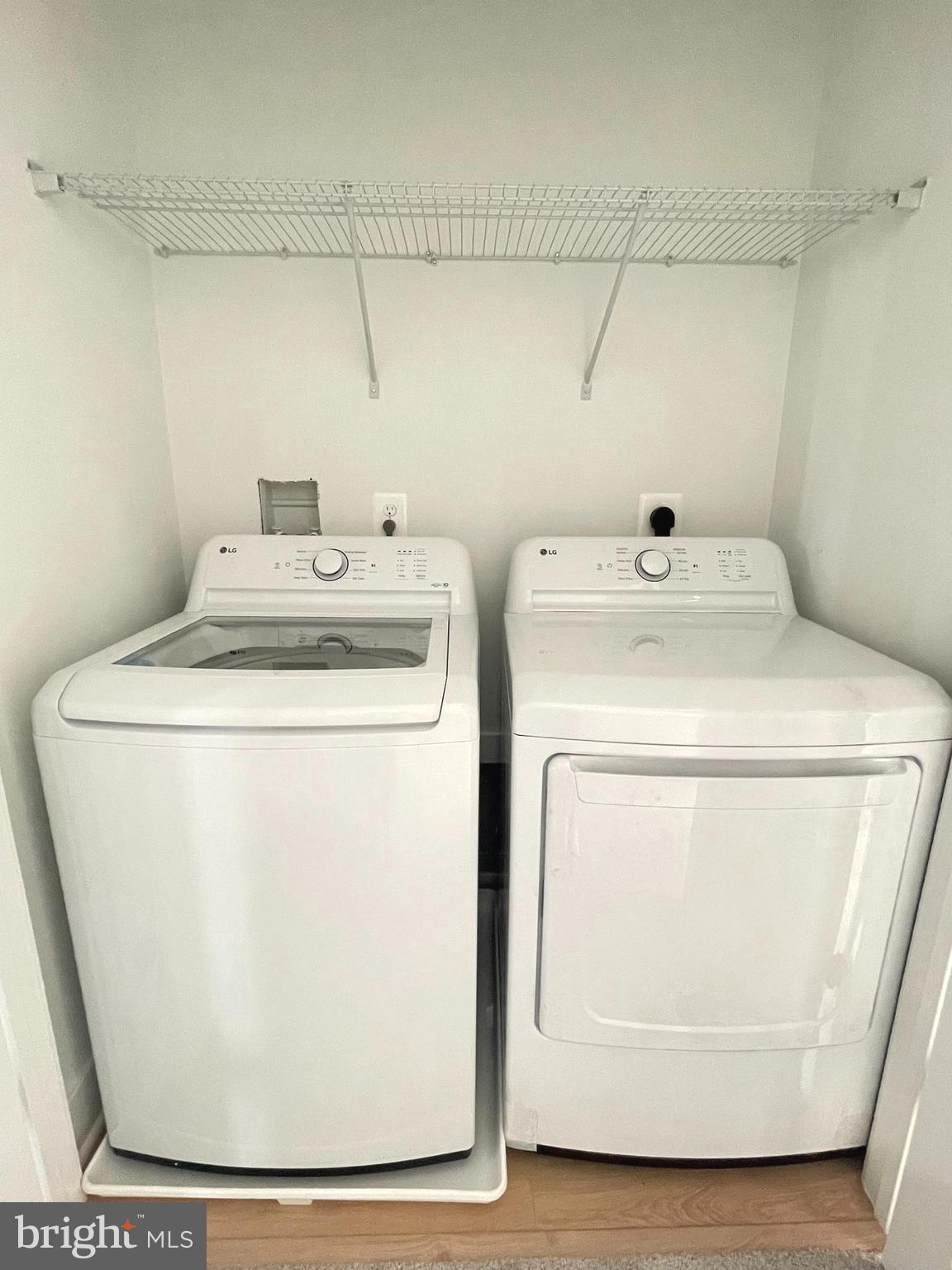 THE GROVE - Residential Lease