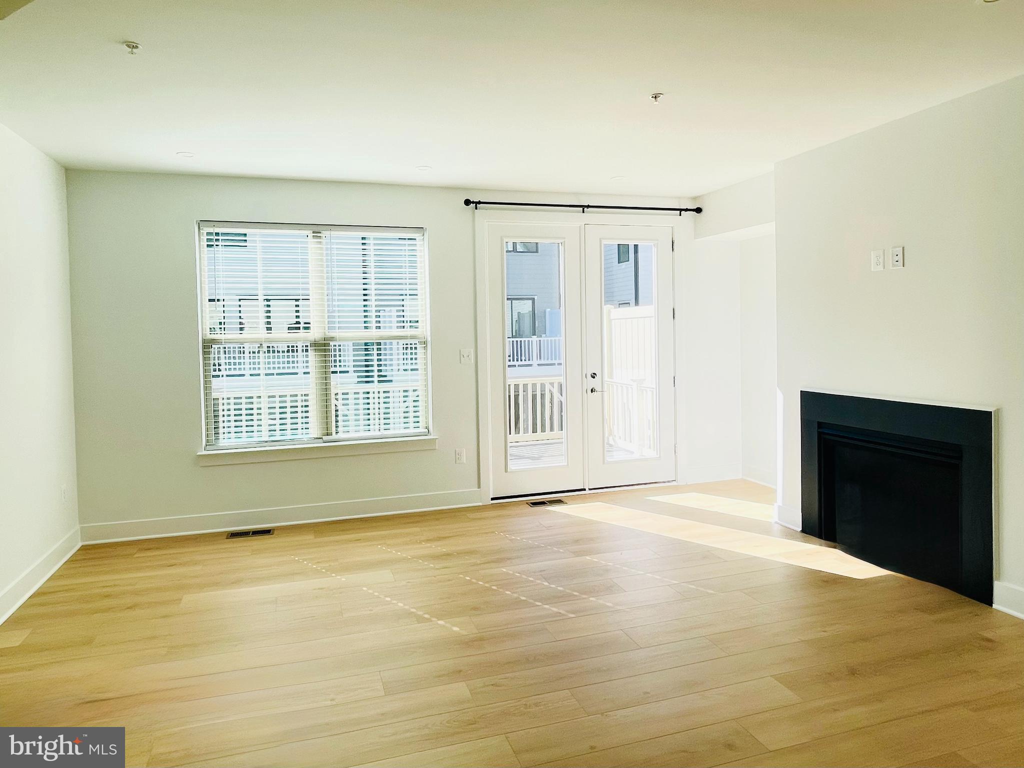 THE GROVE - Residential Lease