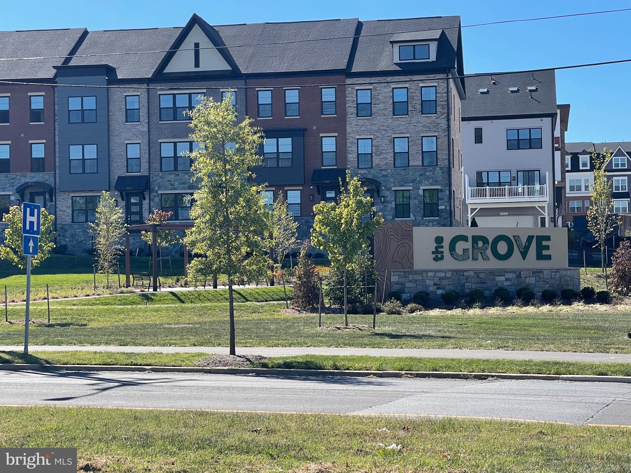 THE GROVE - Residential Lease