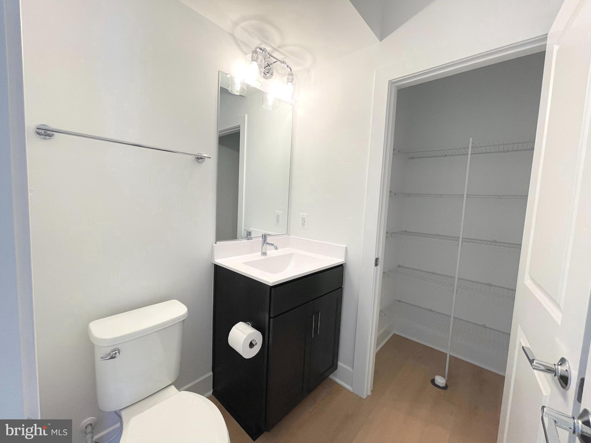 THE GROVE - Residential Lease