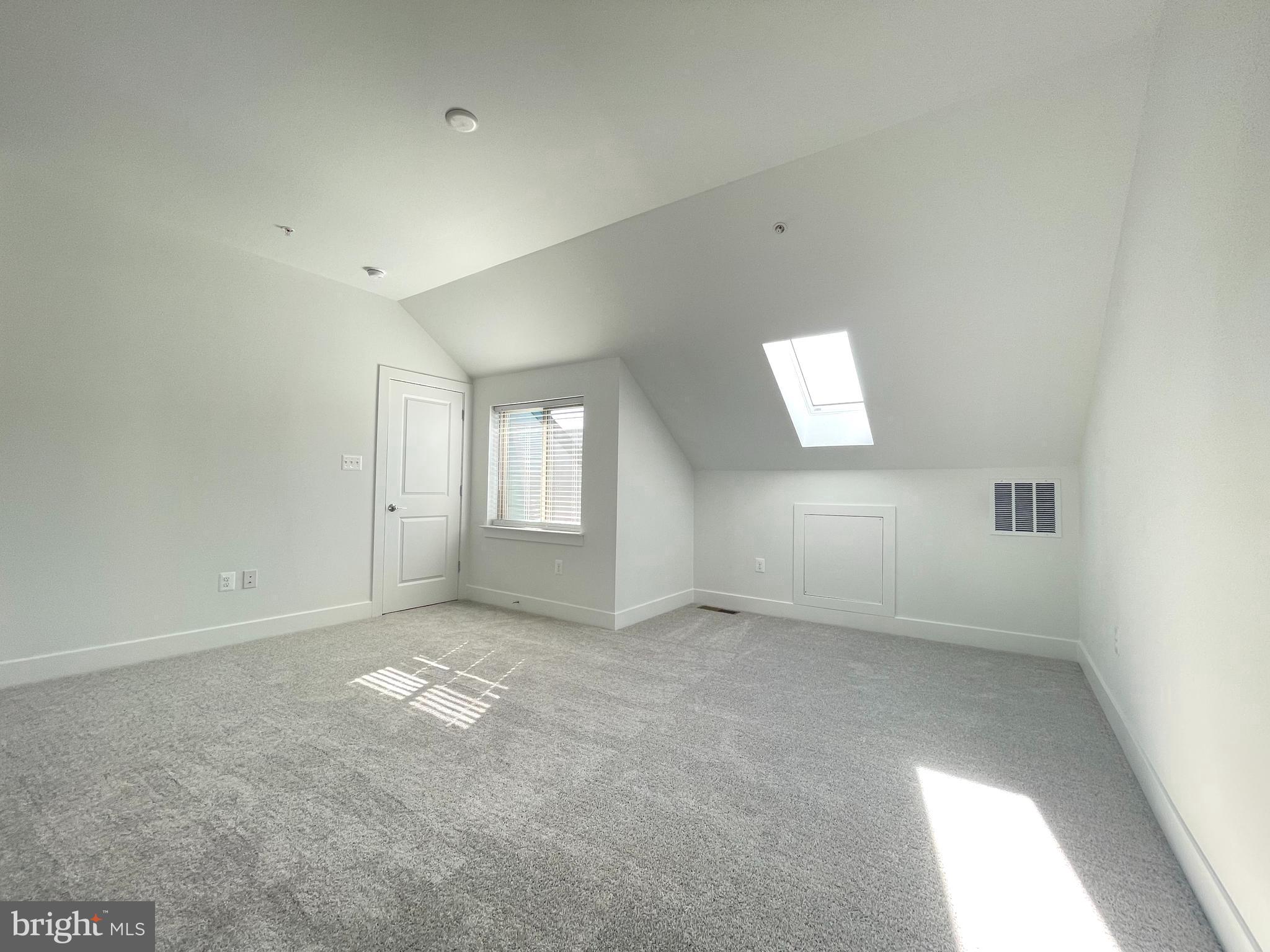 THE GROVE - Residential Lease