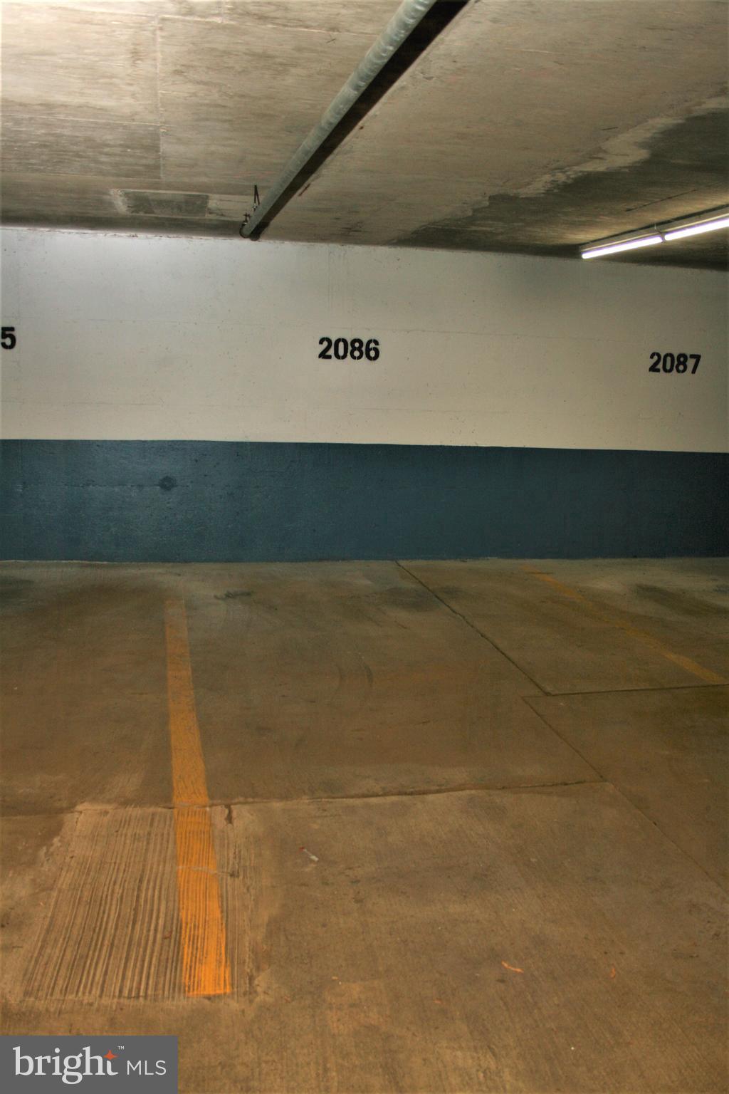 BALLSTON PARK - Residential Lease