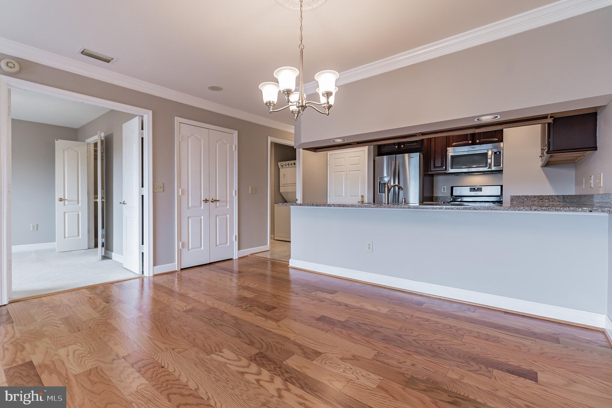 BALLSTON PARK - Residential Lease