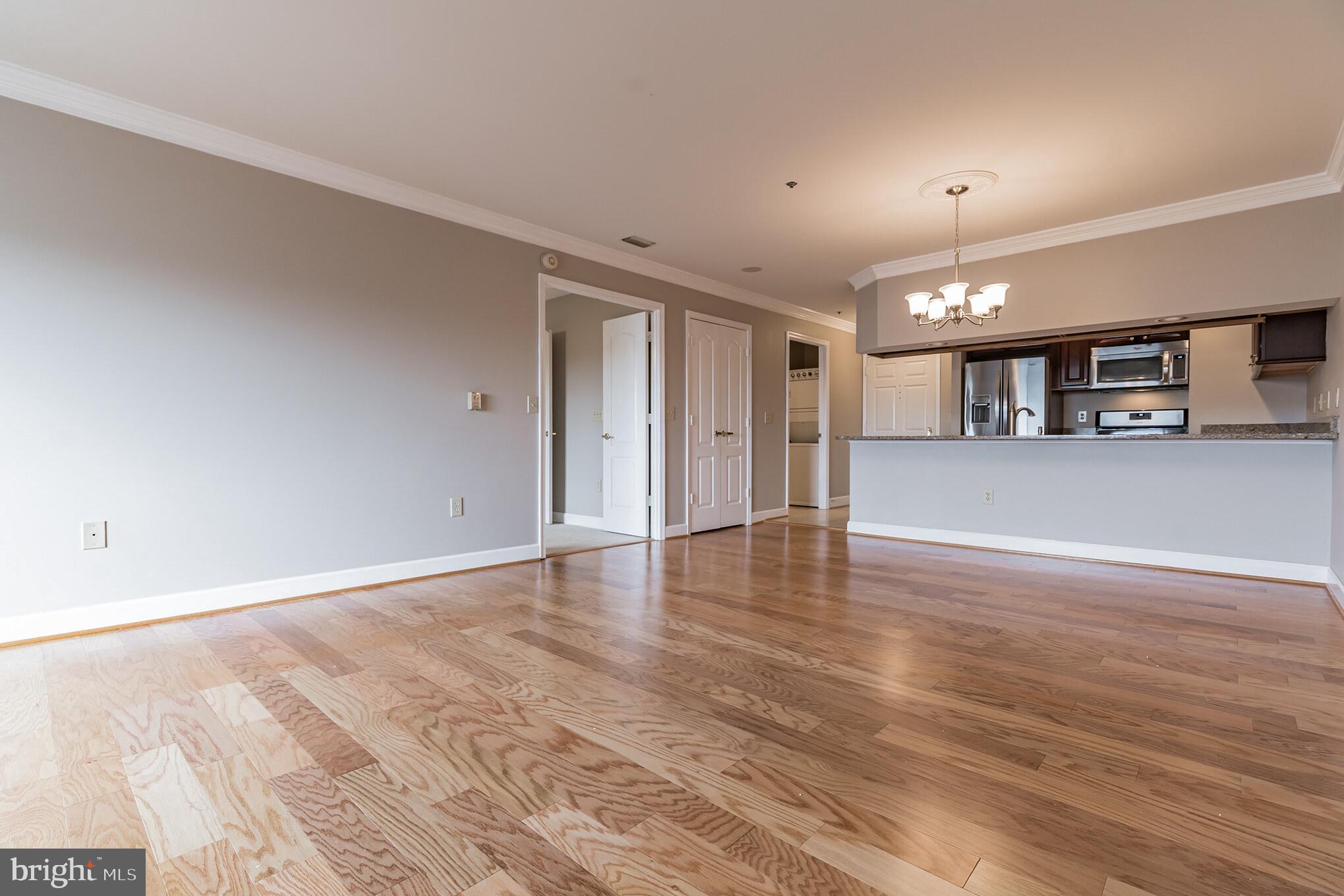 BALLSTON PARK - Residential Lease