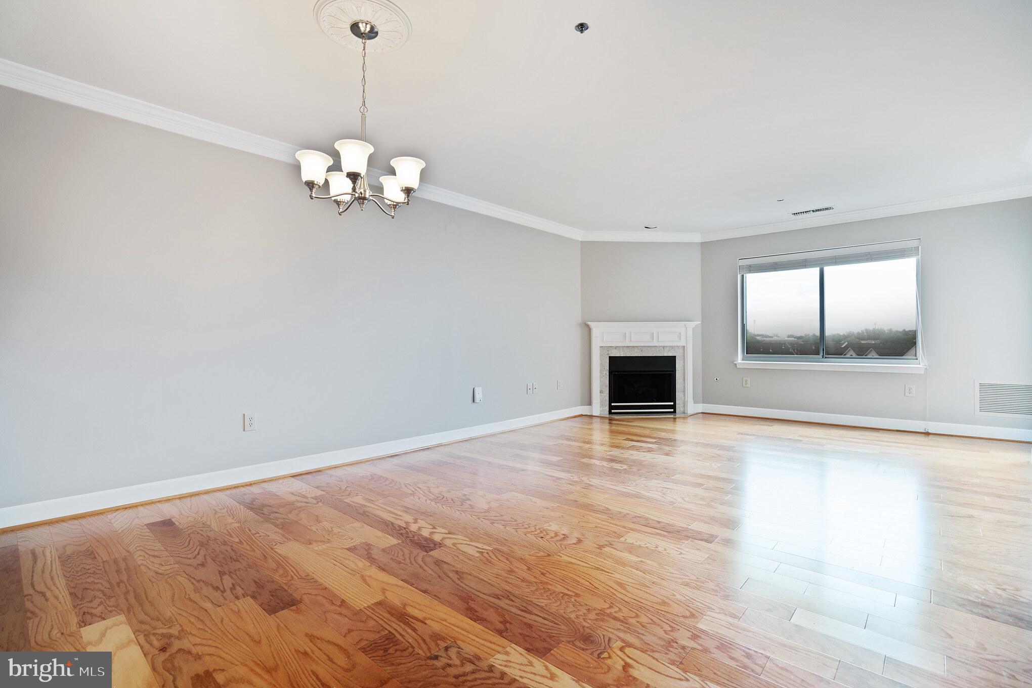 BALLSTON PARK - Residential Lease