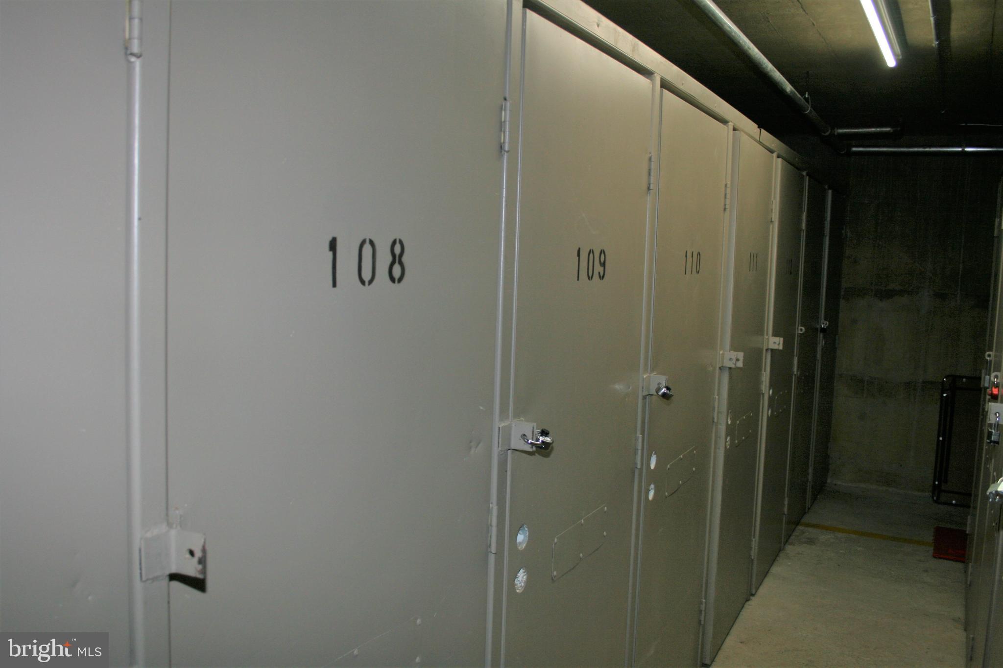 BALLSTON PARK - Residential Lease