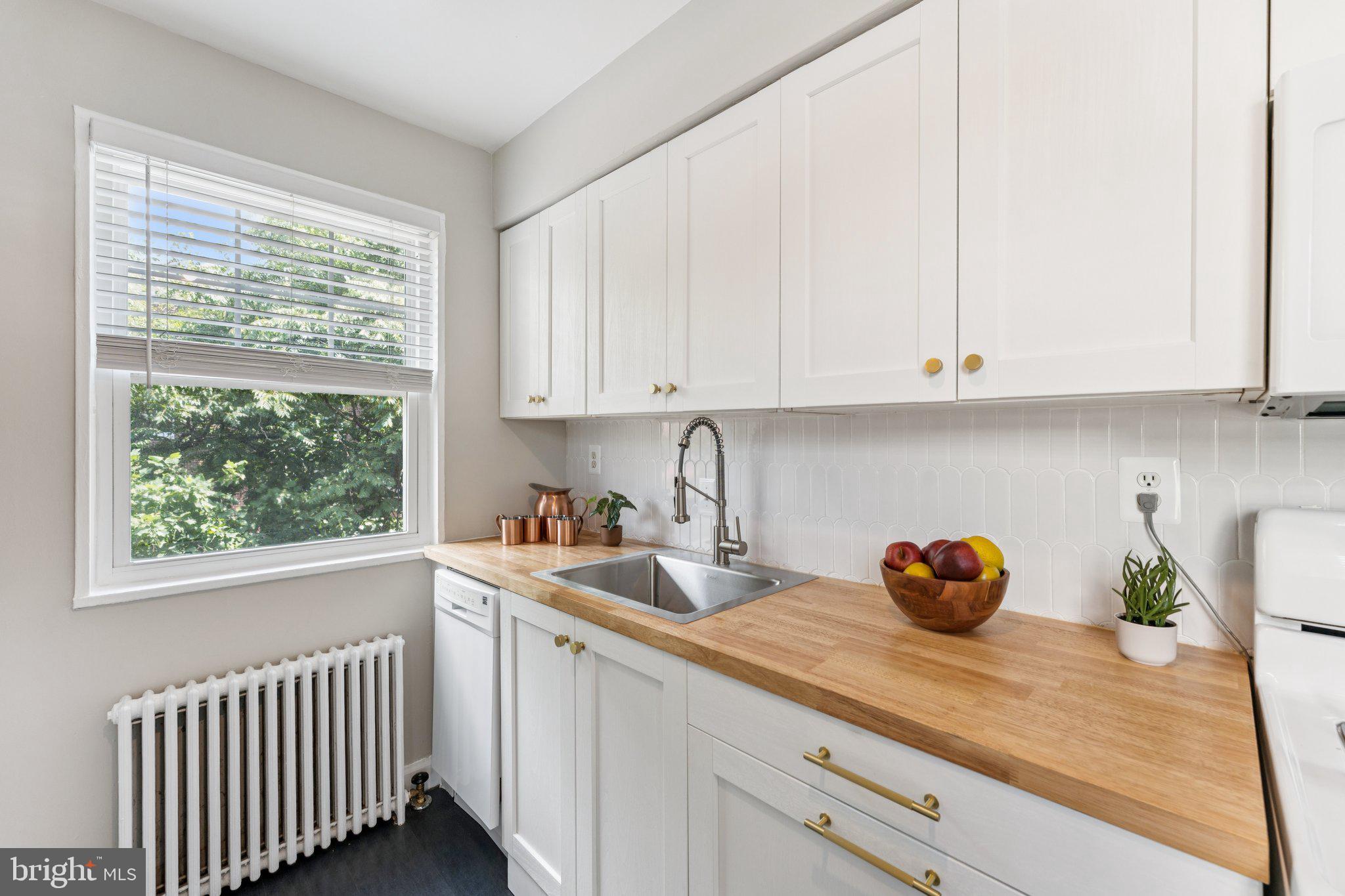 ROSSLYN HEIGHTS - Residential