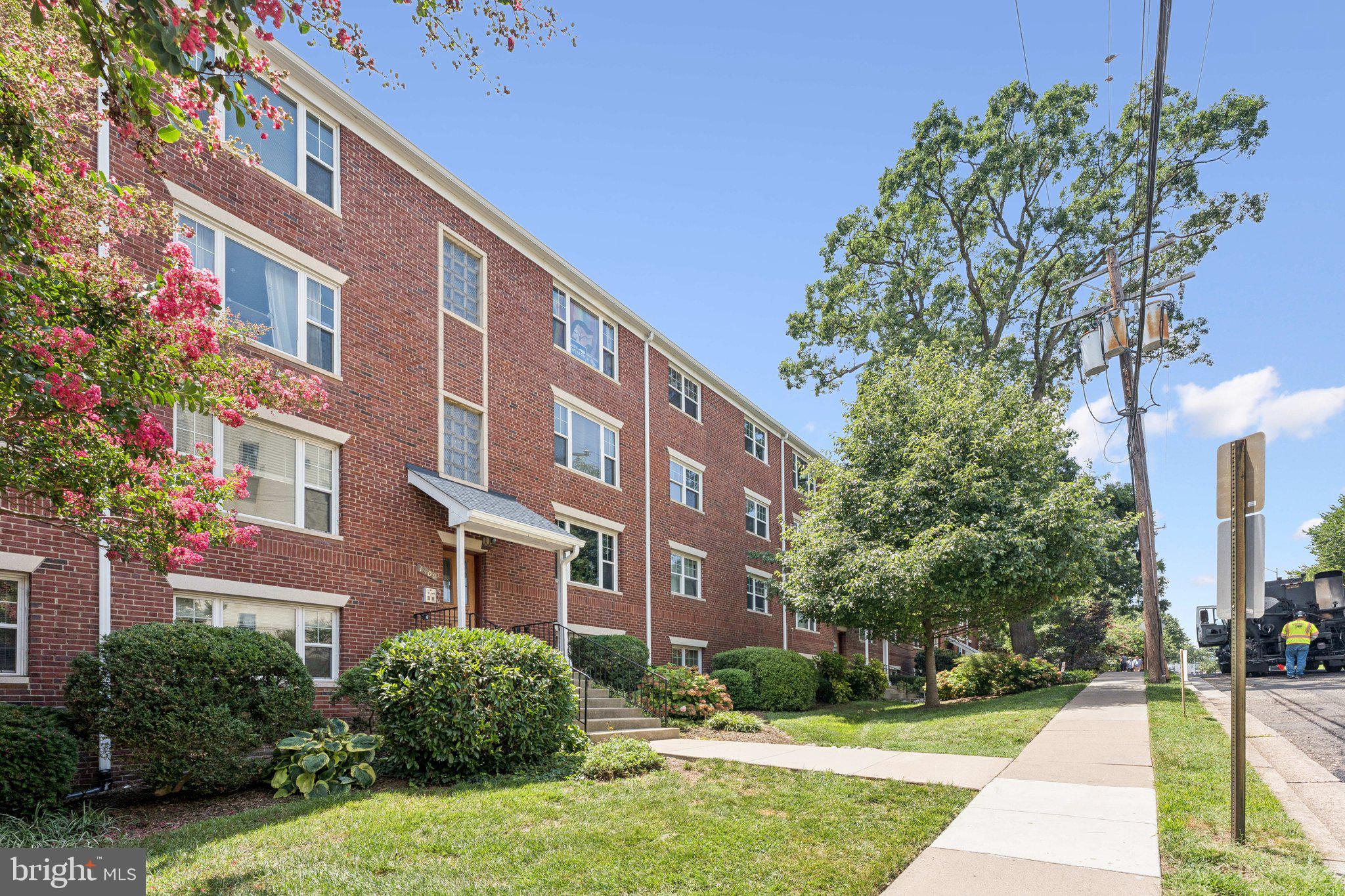 1400 12TH STREET N S-102