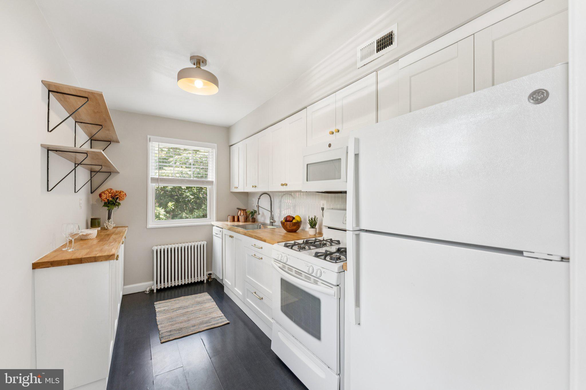 ROSSLYN HEIGHTS - Residential