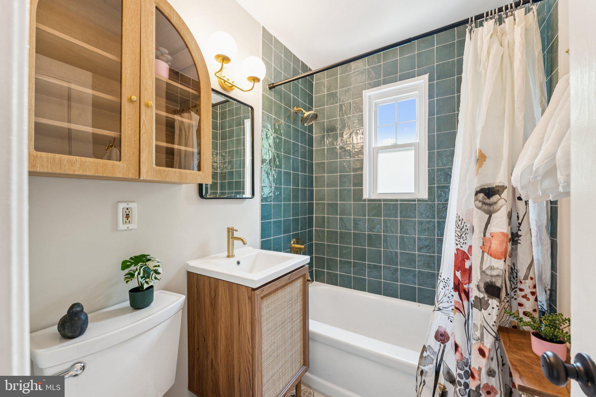 1400 12TH STREET N S-102