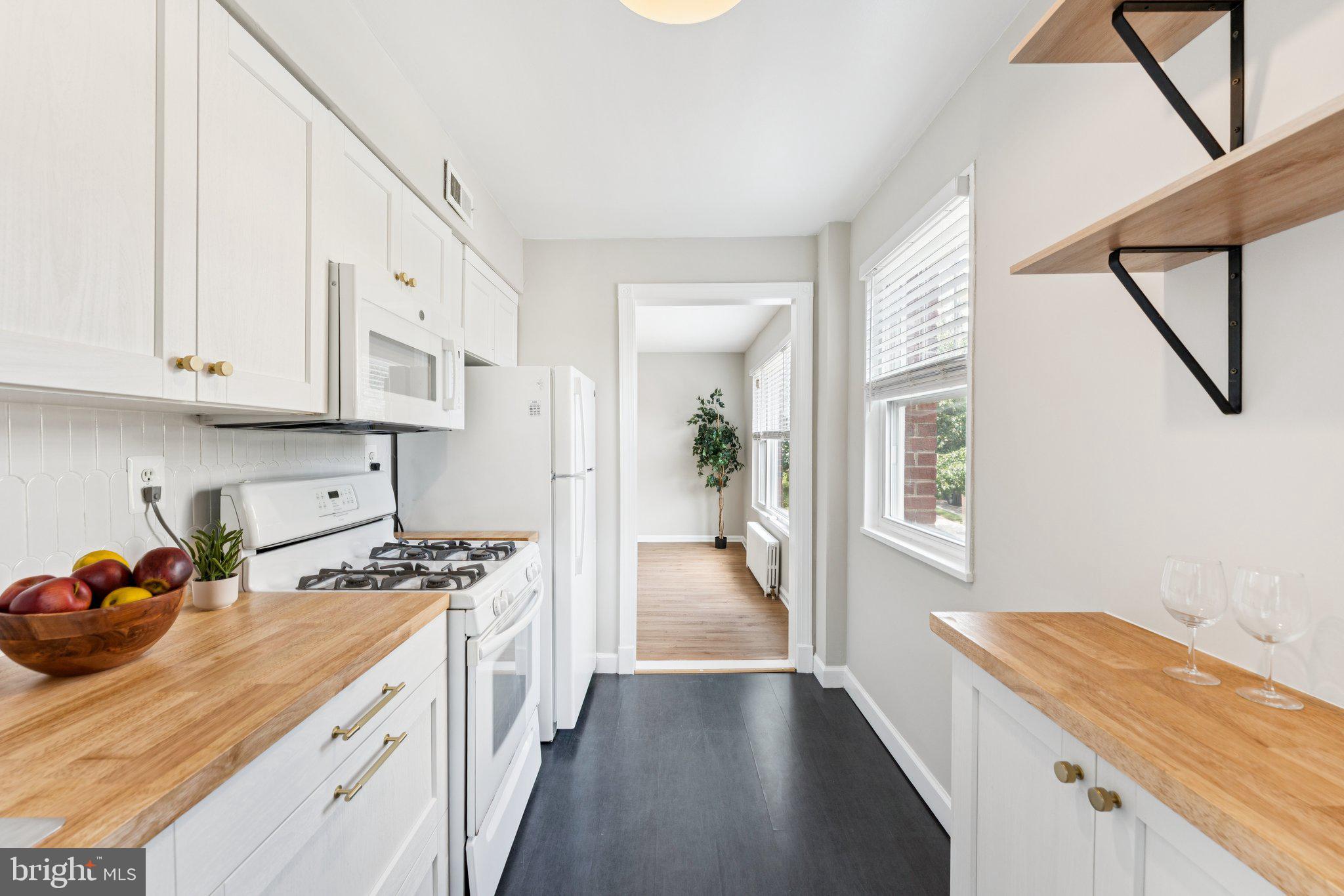 ROSSLYN HEIGHTS - Residential