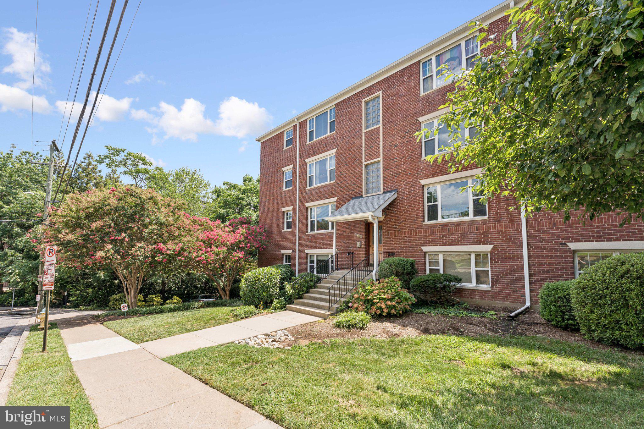 ROSSLYN HEIGHTS - Residential