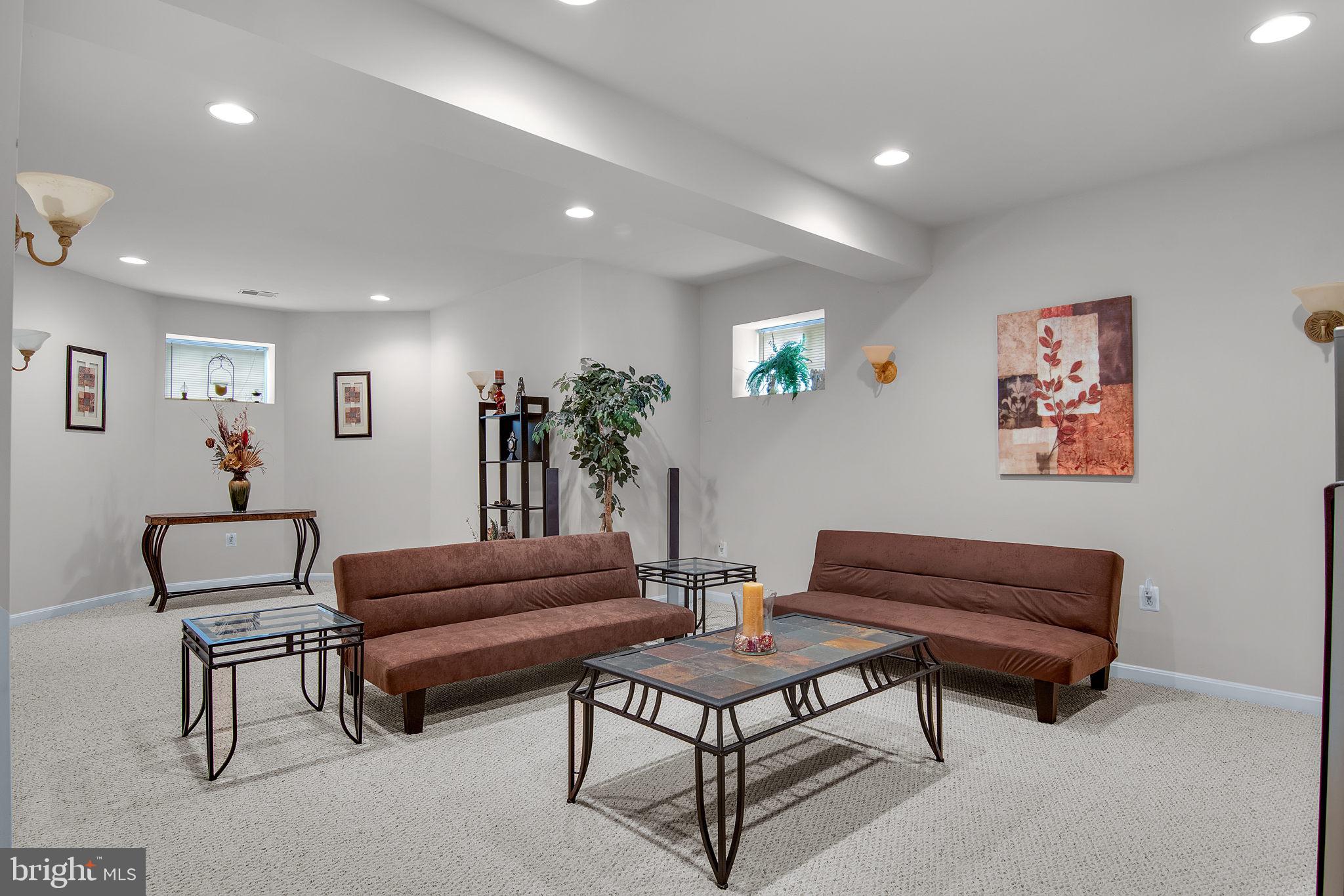 PORT POTOMAC - Residential