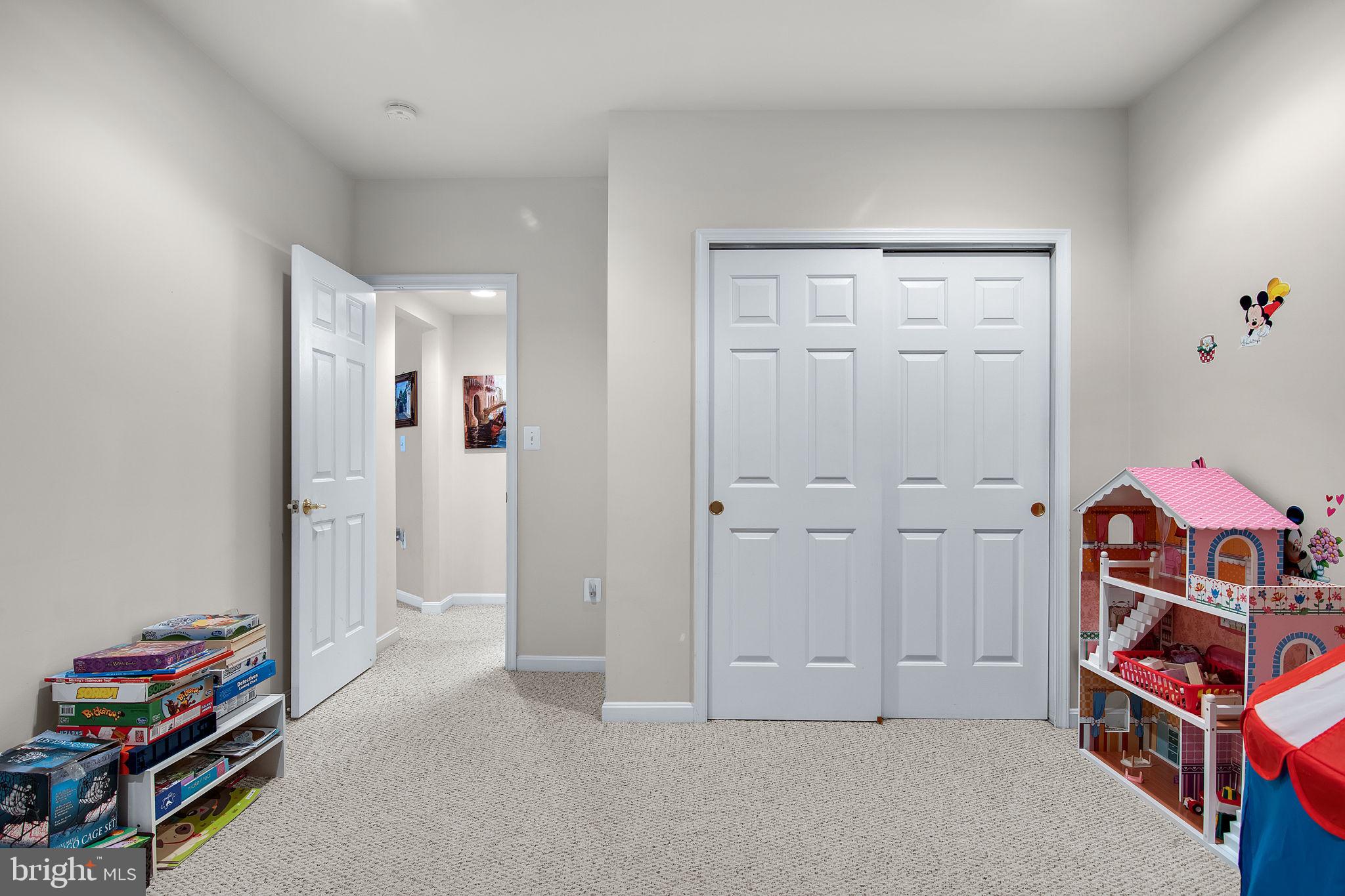 PORT POTOMAC - Residential