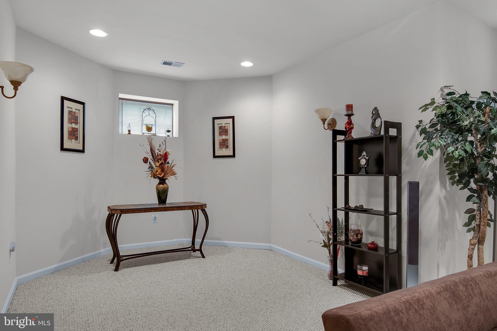 PORT POTOMAC - Residential