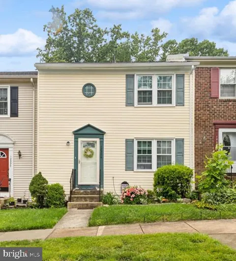12328 Woodlawn Court, Woodbridge, VA MLS: VAPW2092632