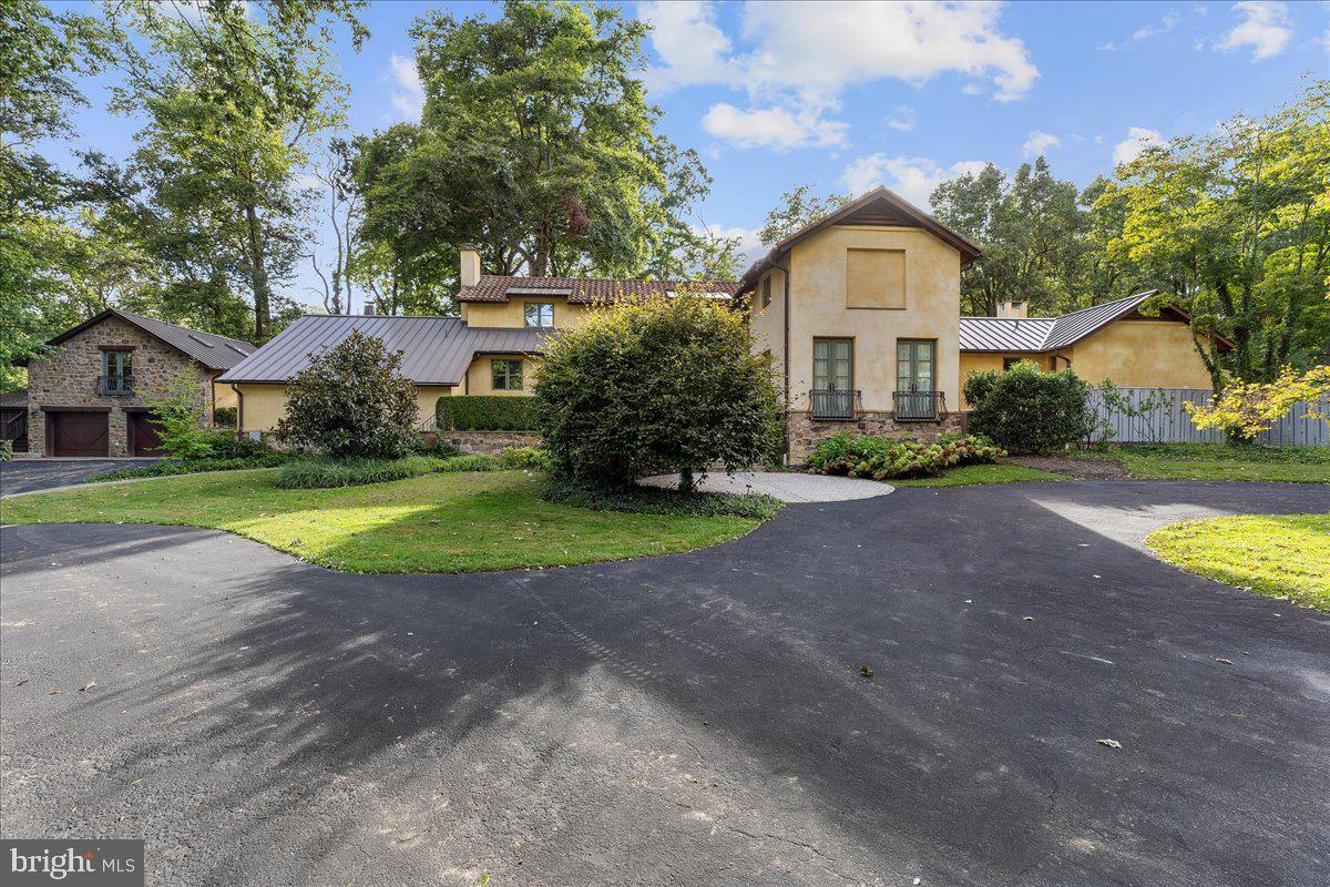 210 LAMBERT DRIVE