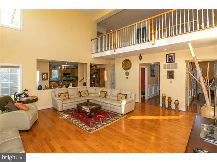 RIVERCREST - Residential