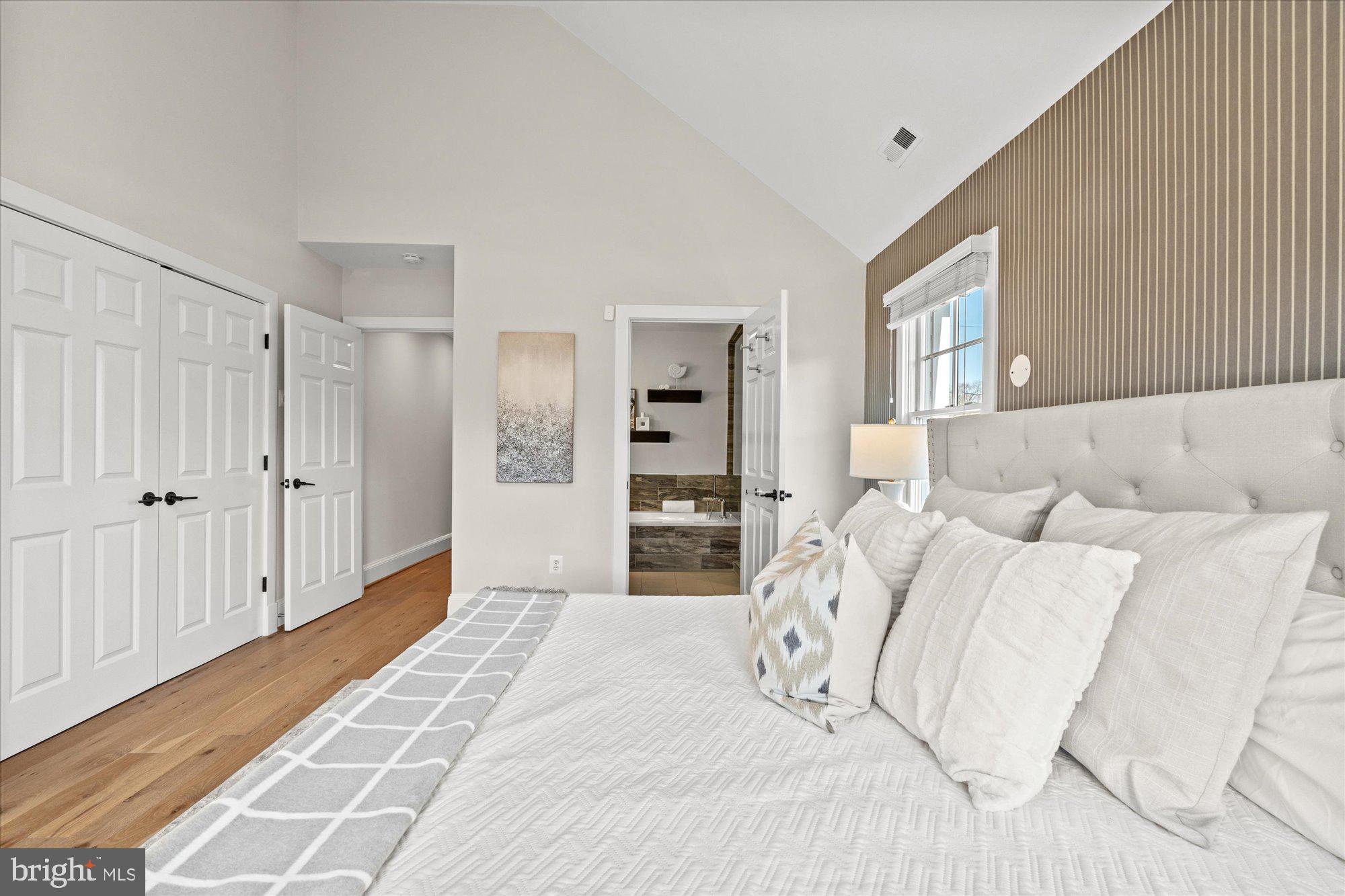 DEL RAY - Residential