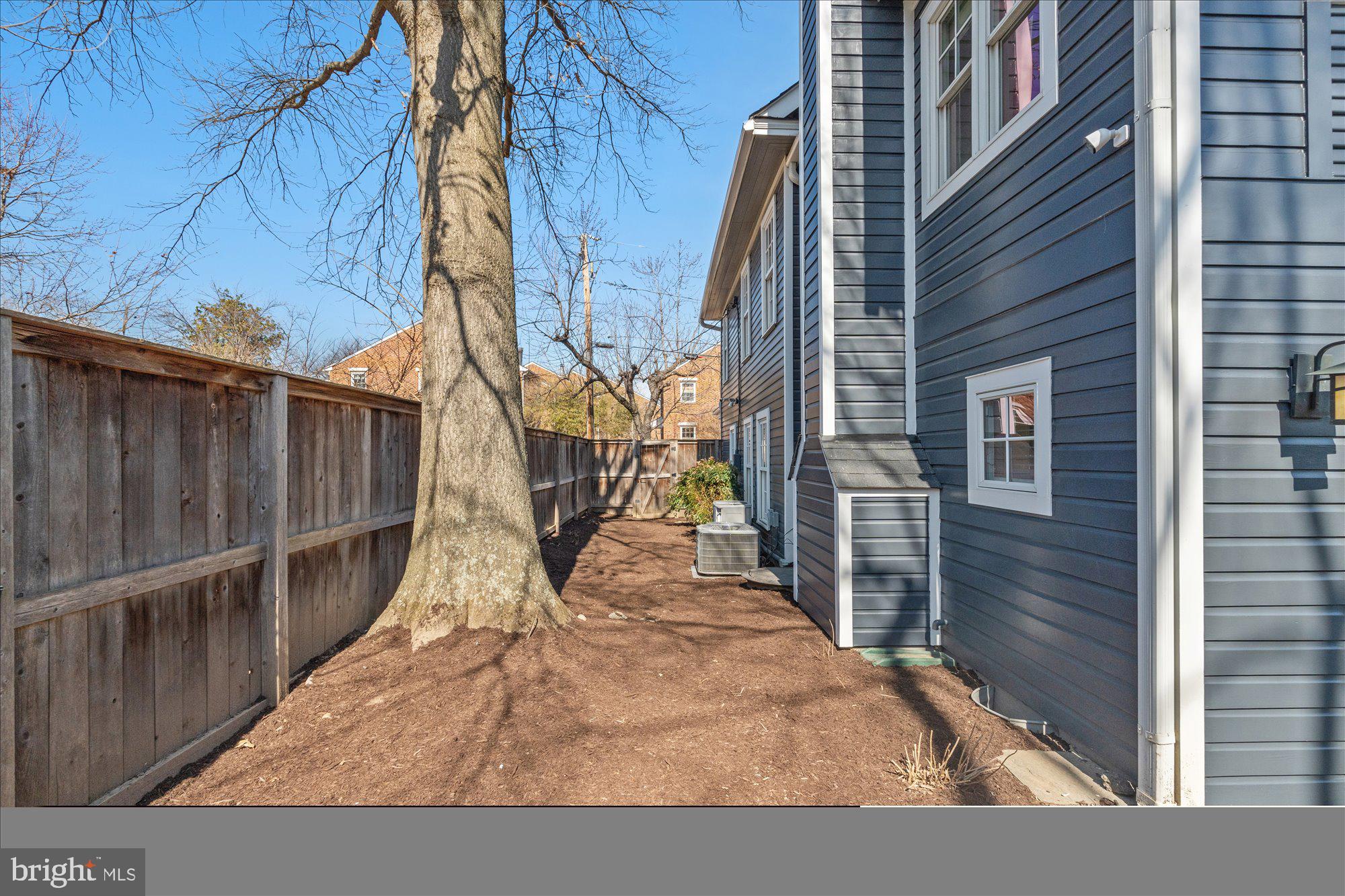 DEL RAY - Residential