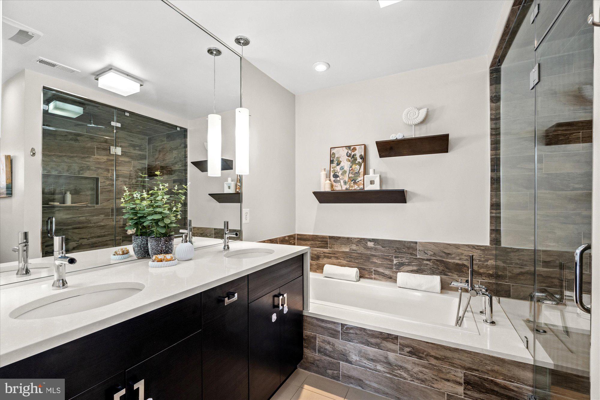 DEL RAY - Residential