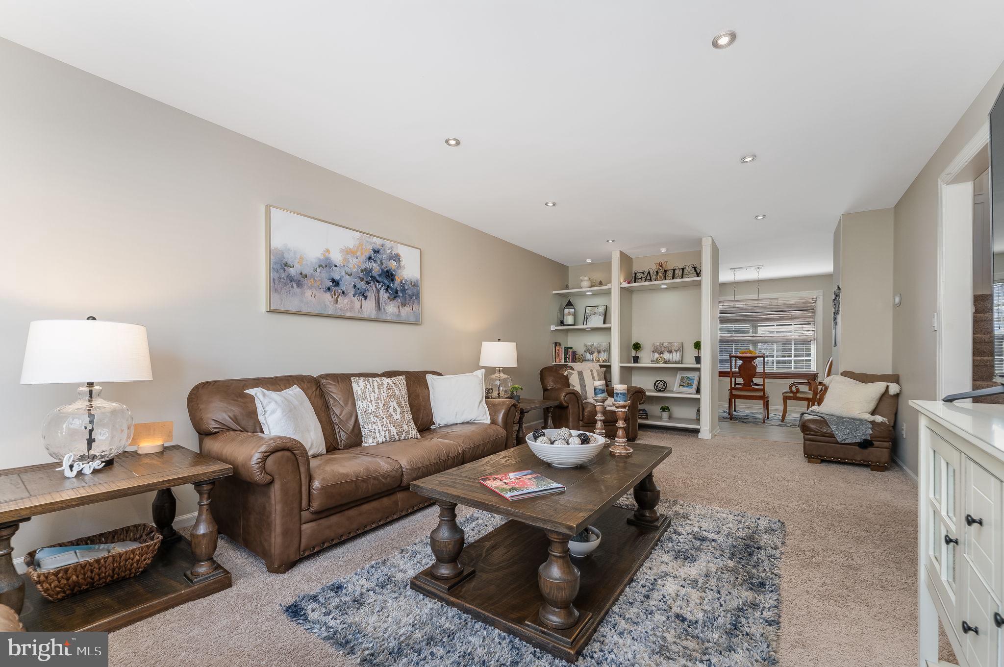 4 JUMPING BROOK PLACE