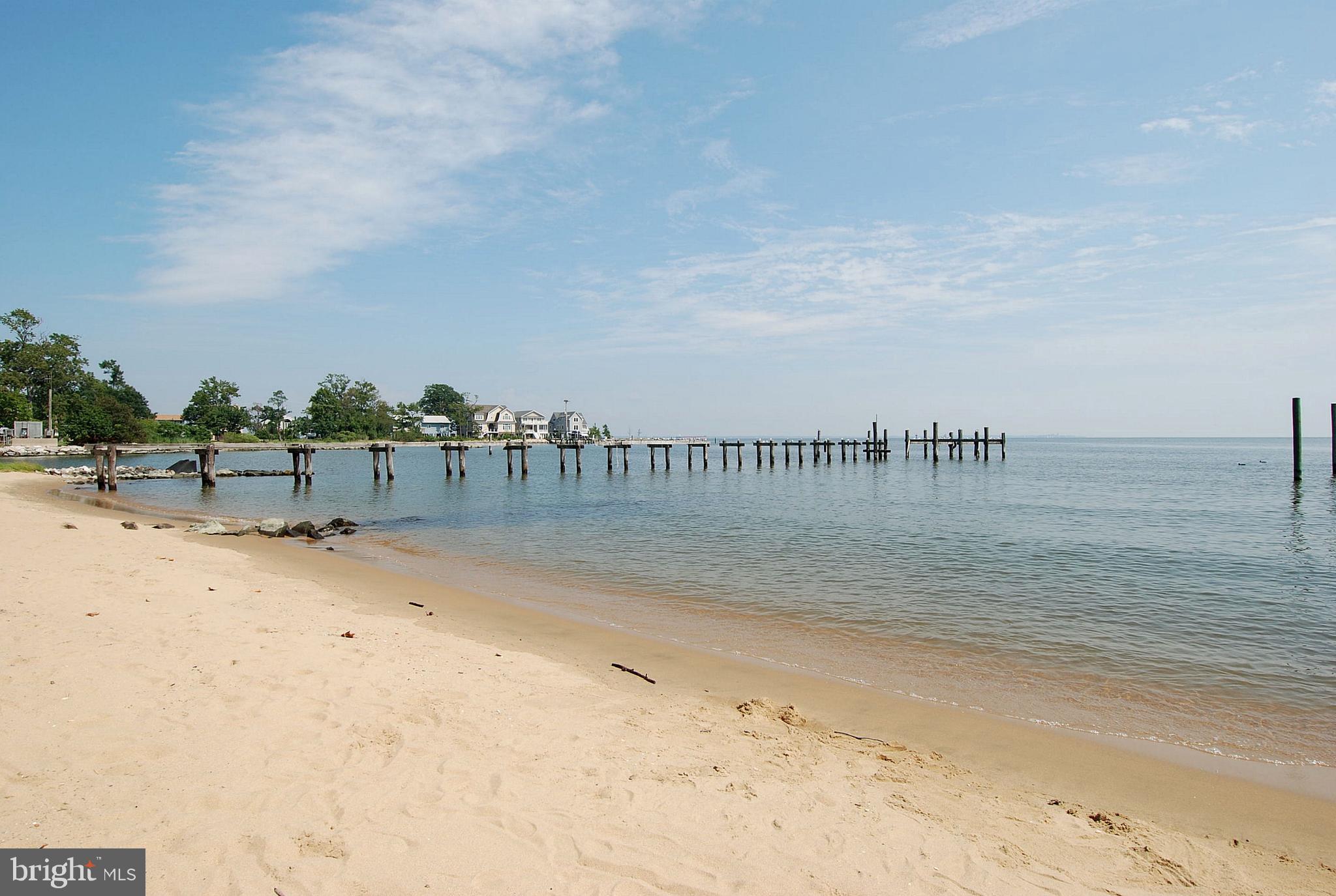 ARUNDEL ON THE BAY - Residential