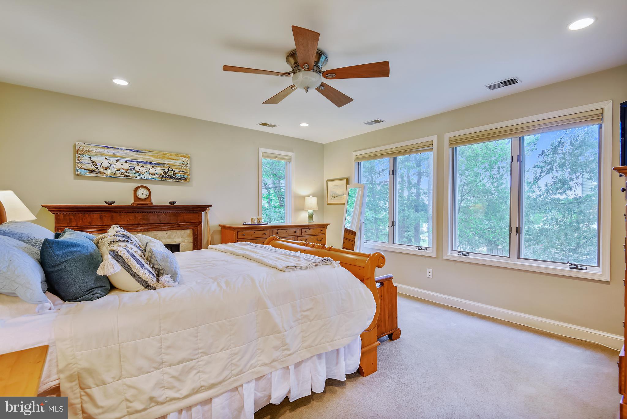 ARUNDEL ON THE BAY - Residential