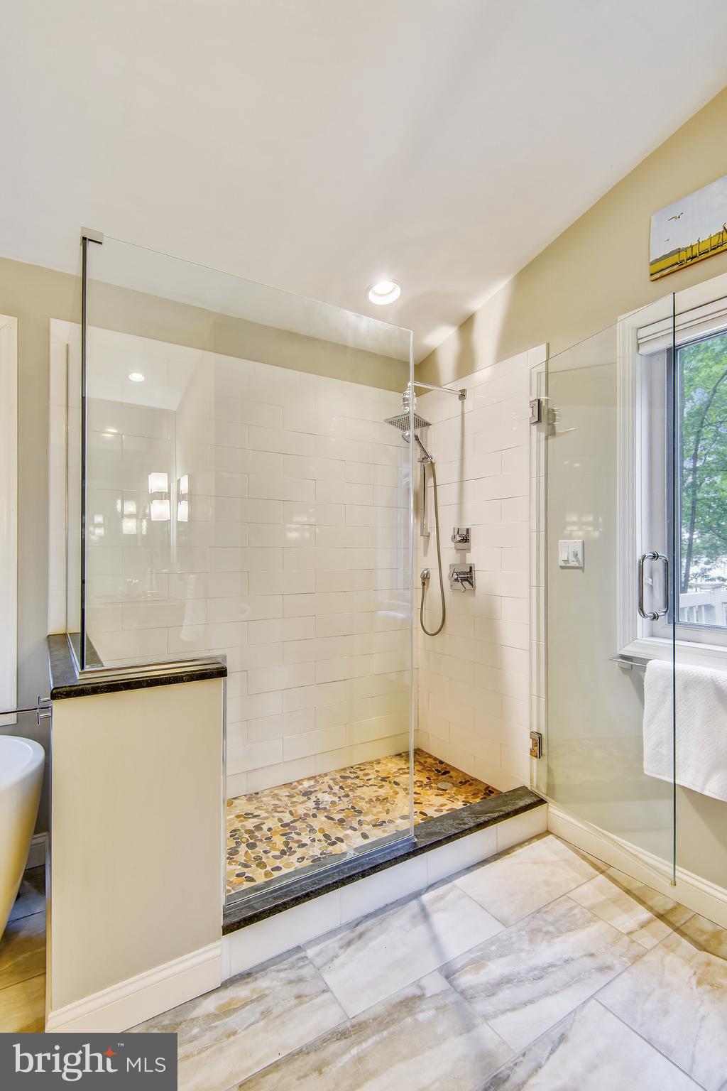 ARUNDEL ON THE BAY - Residential