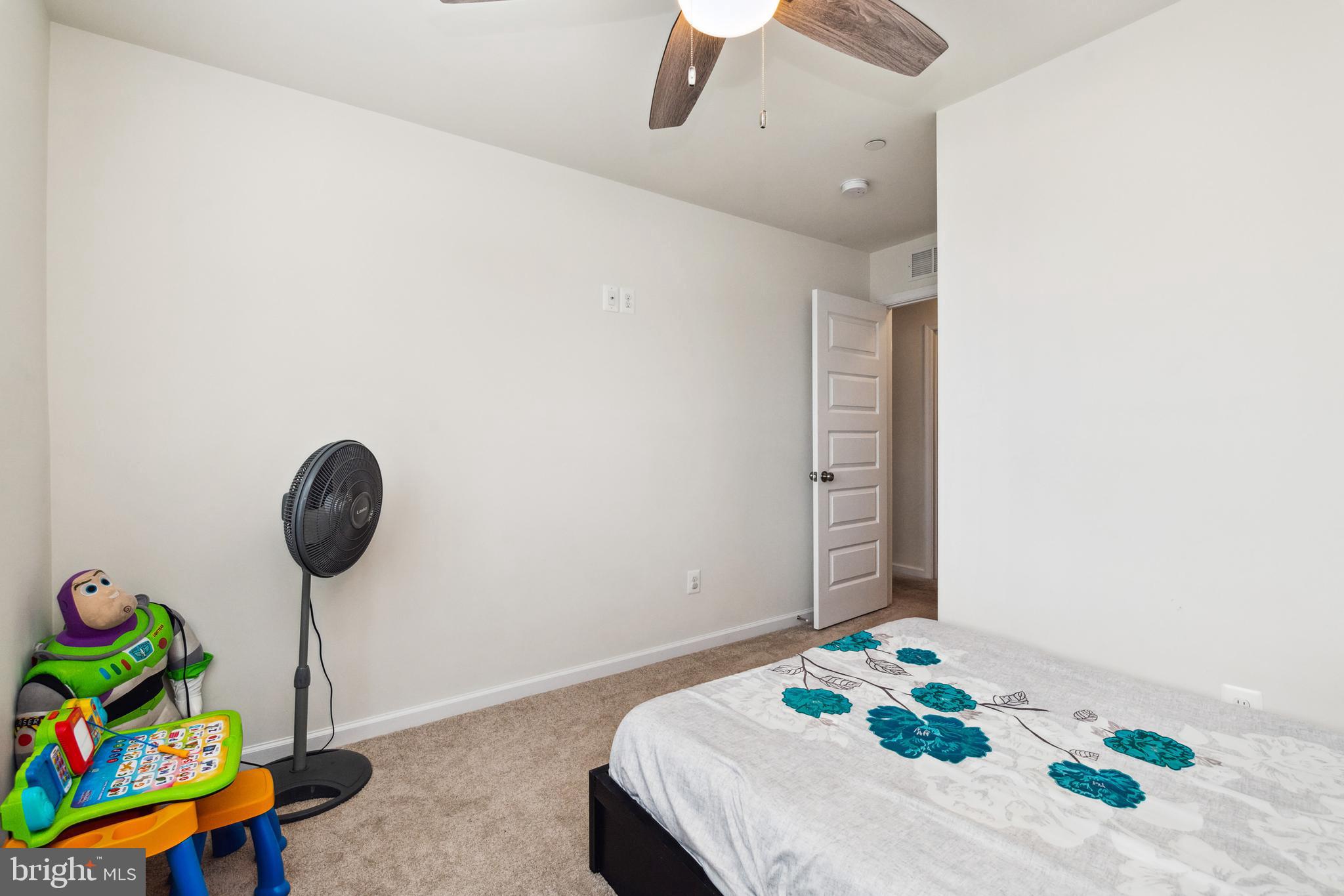 SMITH'S LANDING - Residential