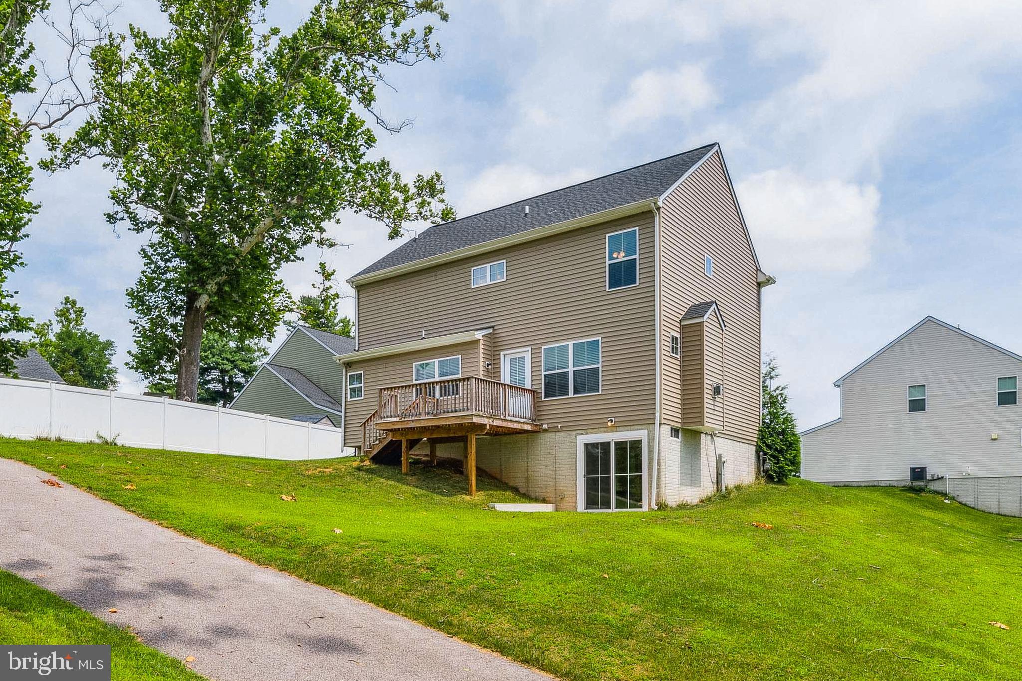 SMITH'S LANDING - Residential