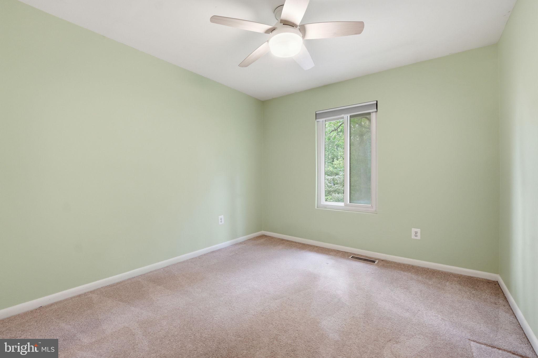 REFLECTION LAKE - Residential