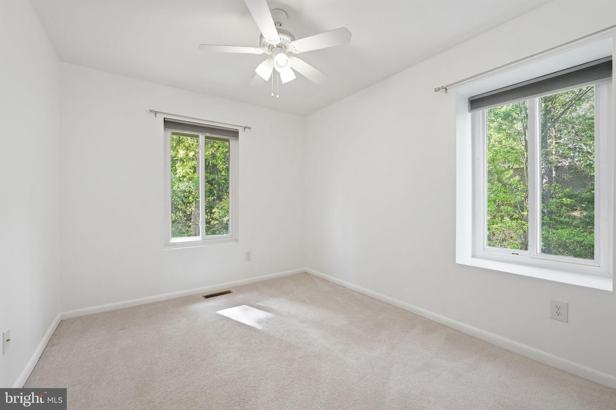 REFLECTION LAKE - Residential