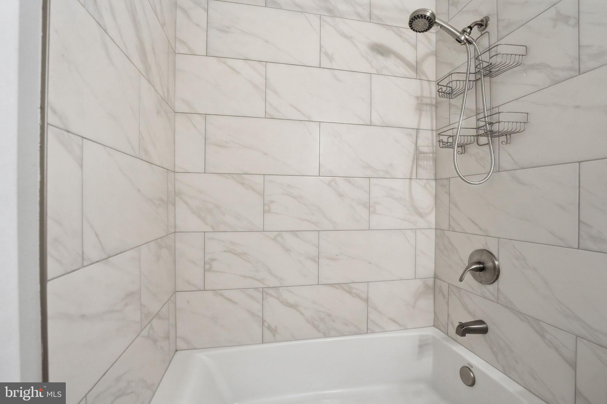 REFLECTION LAKE - Residential