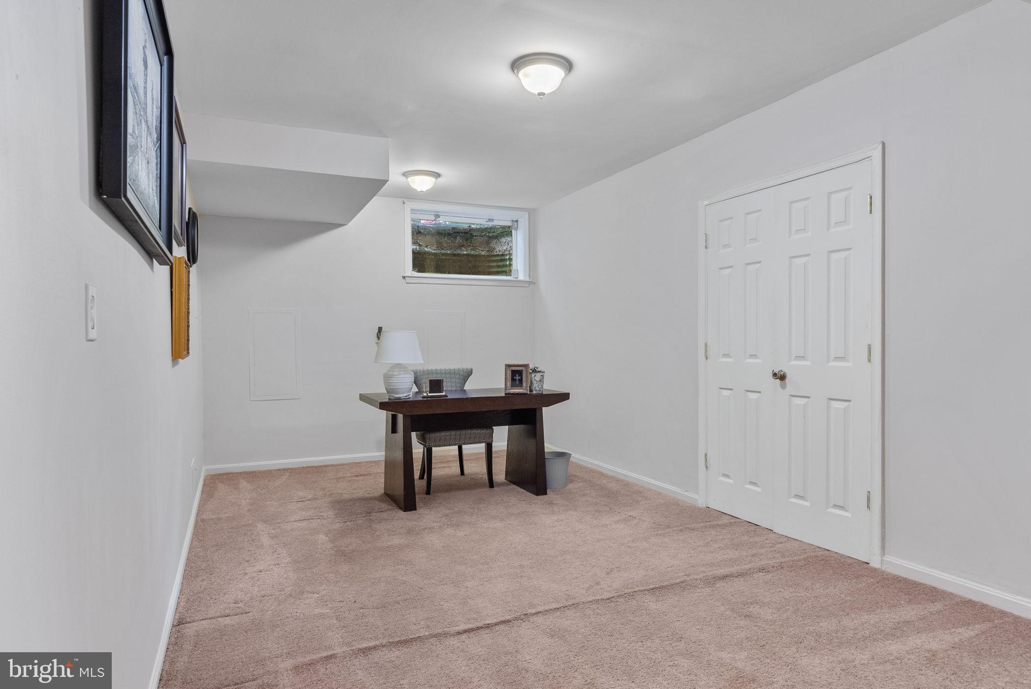 TANTALLON ON THE POTOMAC - Residential