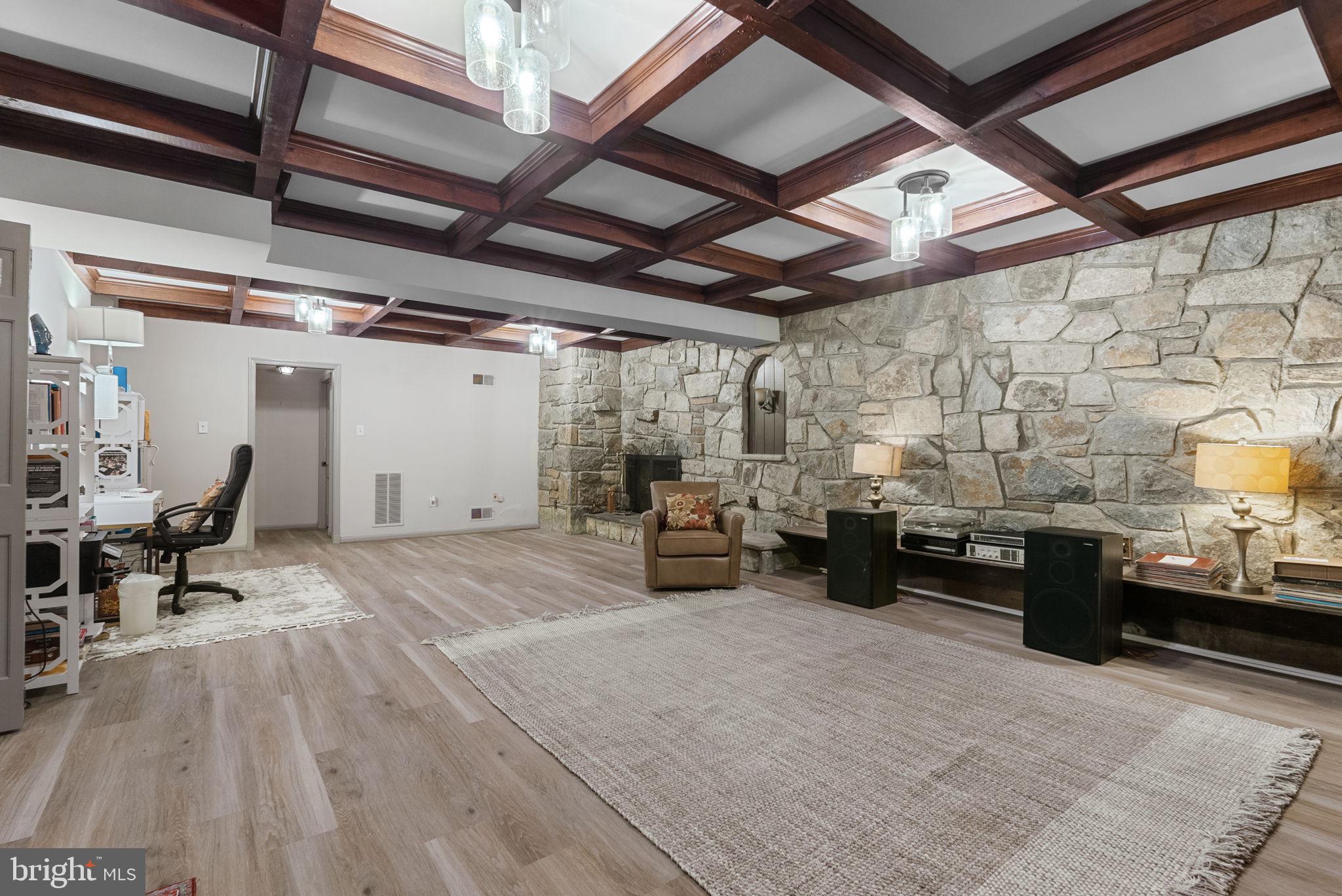 TANTALLON ON THE POTOMAC - Residential