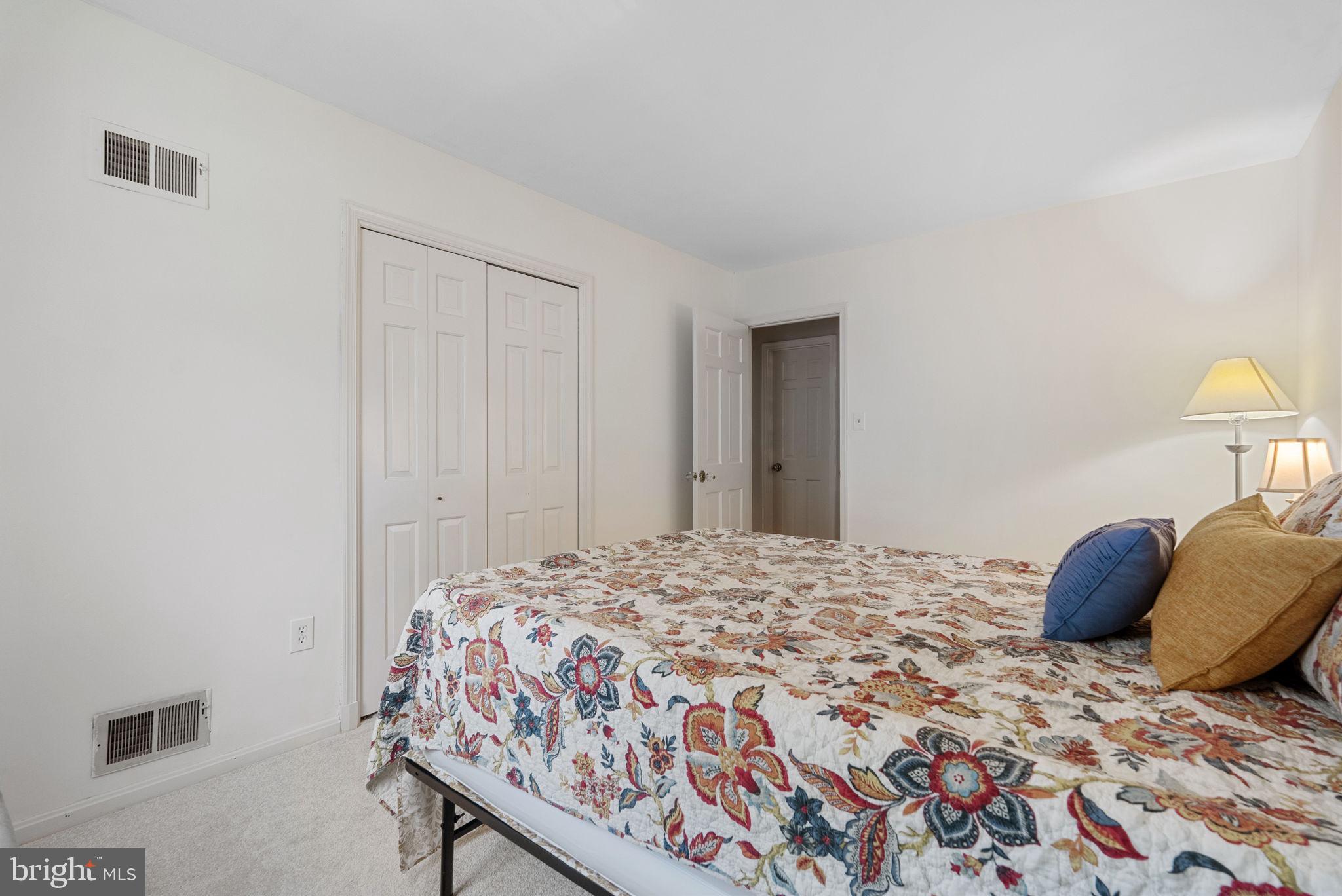 TANTALLON ON THE POTOMAC - Residential