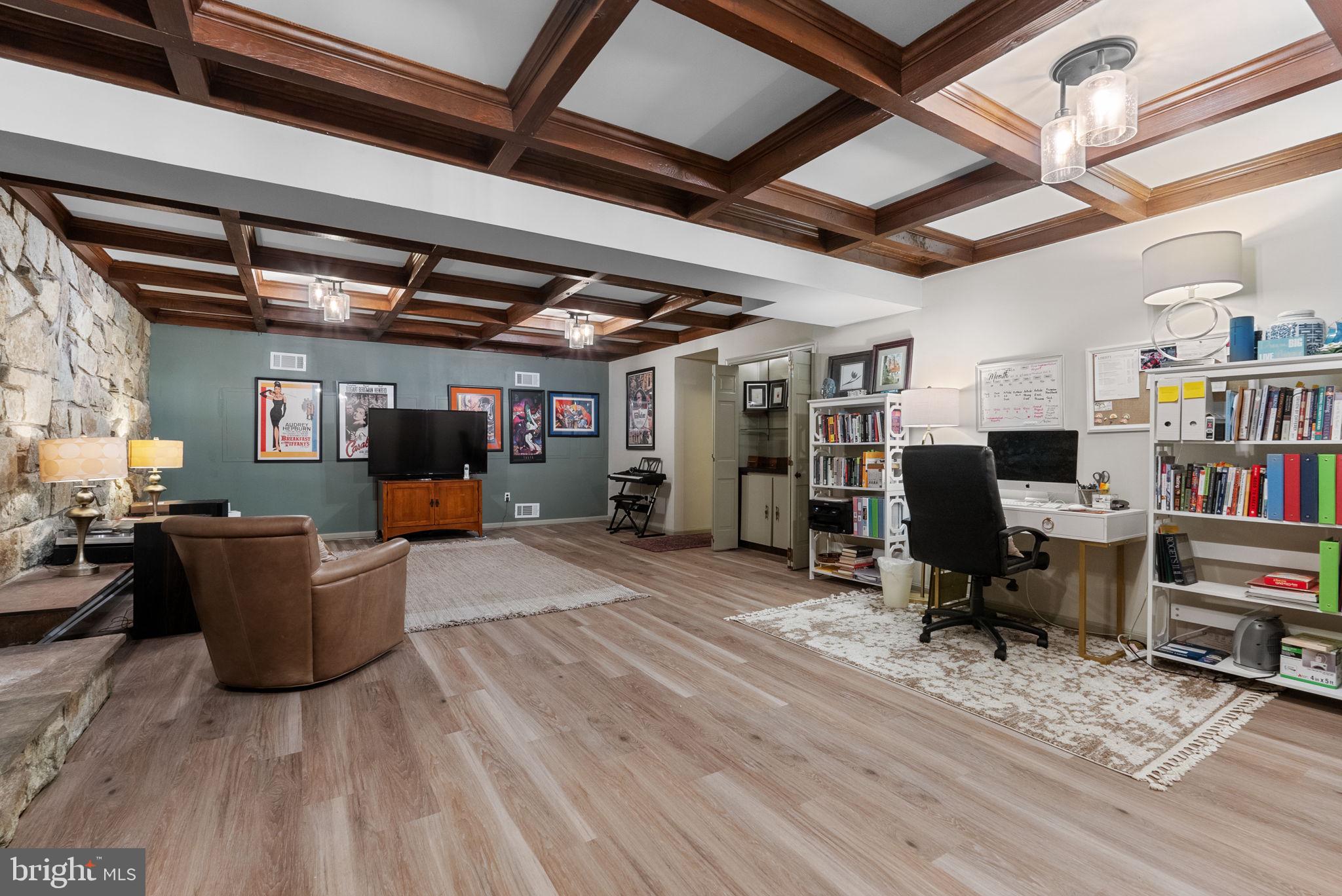 TANTALLON ON THE POTOMAC - Residential