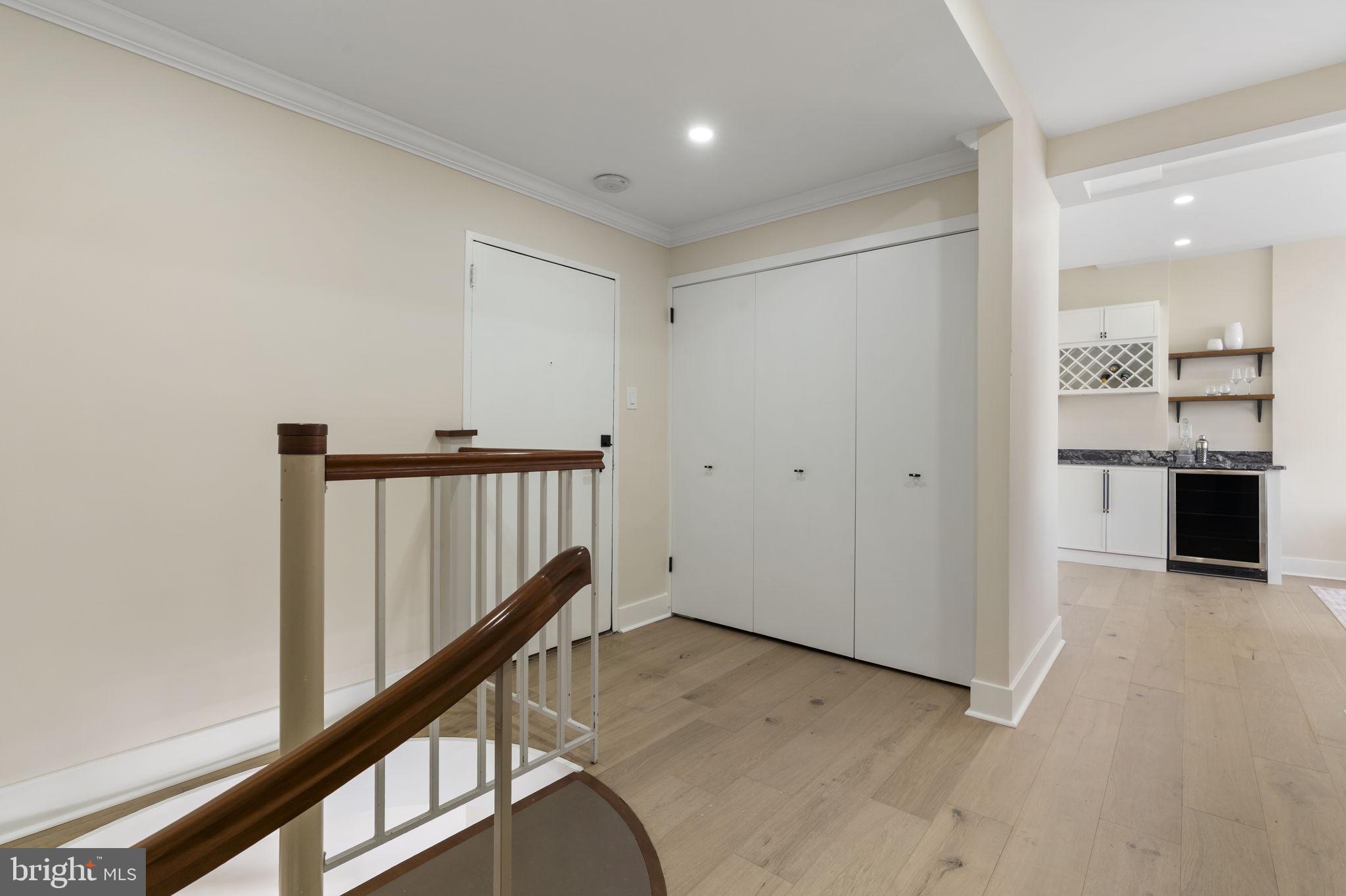 SUTTON TERRACE - Residential