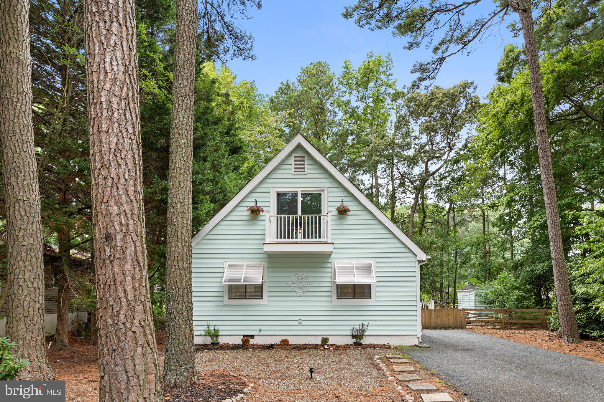 72 NEWPORT DRIVE