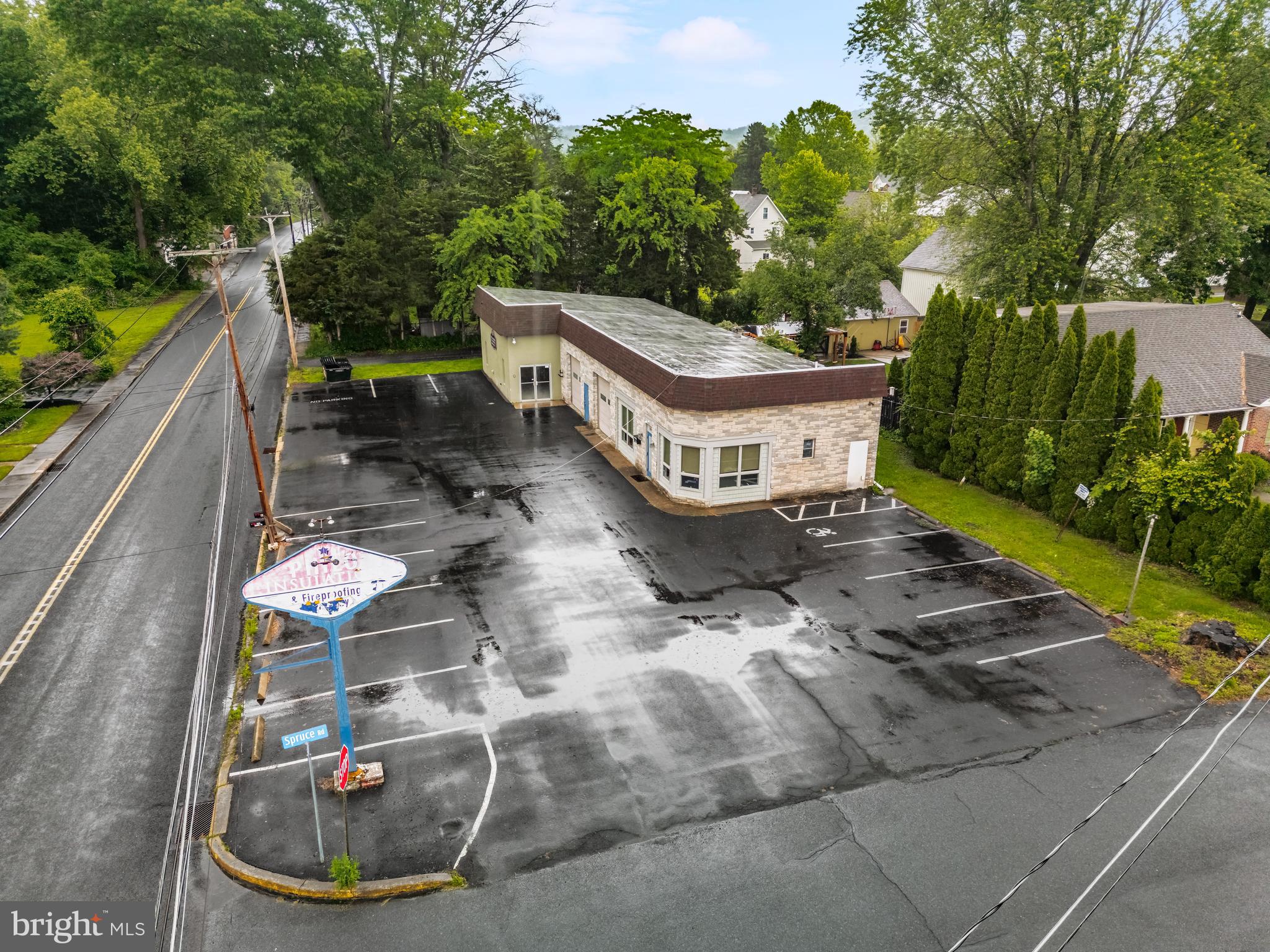 1024 EASTON ROAD