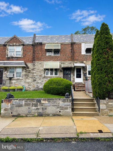 Townhouse For Sale - 2704 Lardner Street<br/> PHILADELPHIA, PA 19149