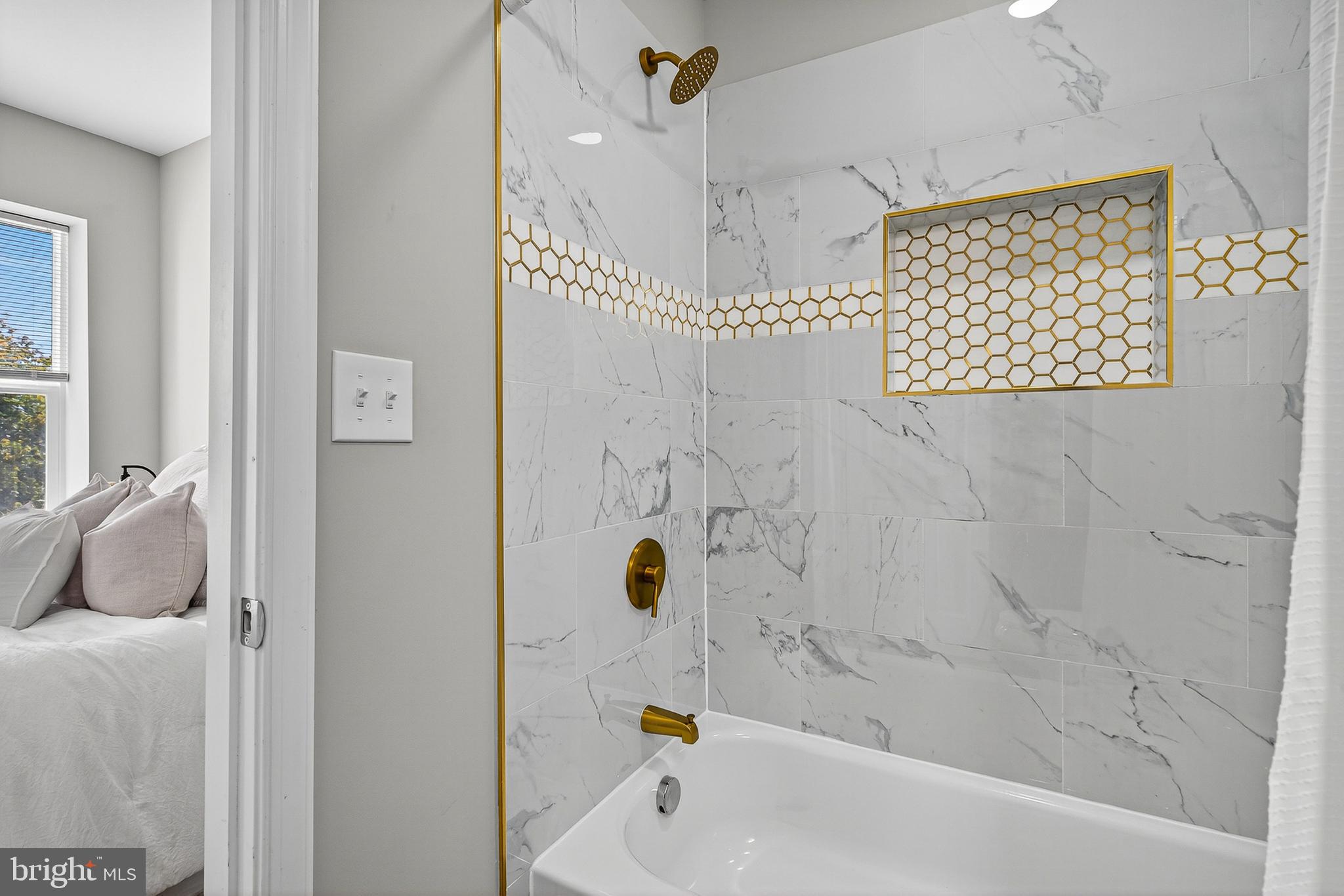 CARROLLTON RIDGE - Residential
