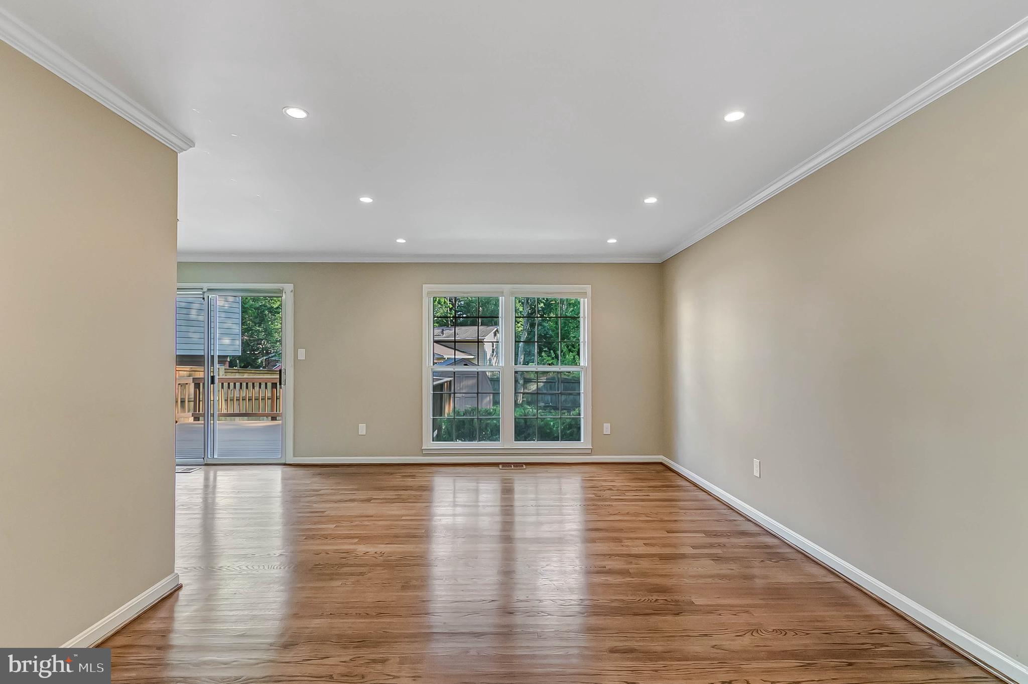 TYSONS VALLEY - Residential Lease