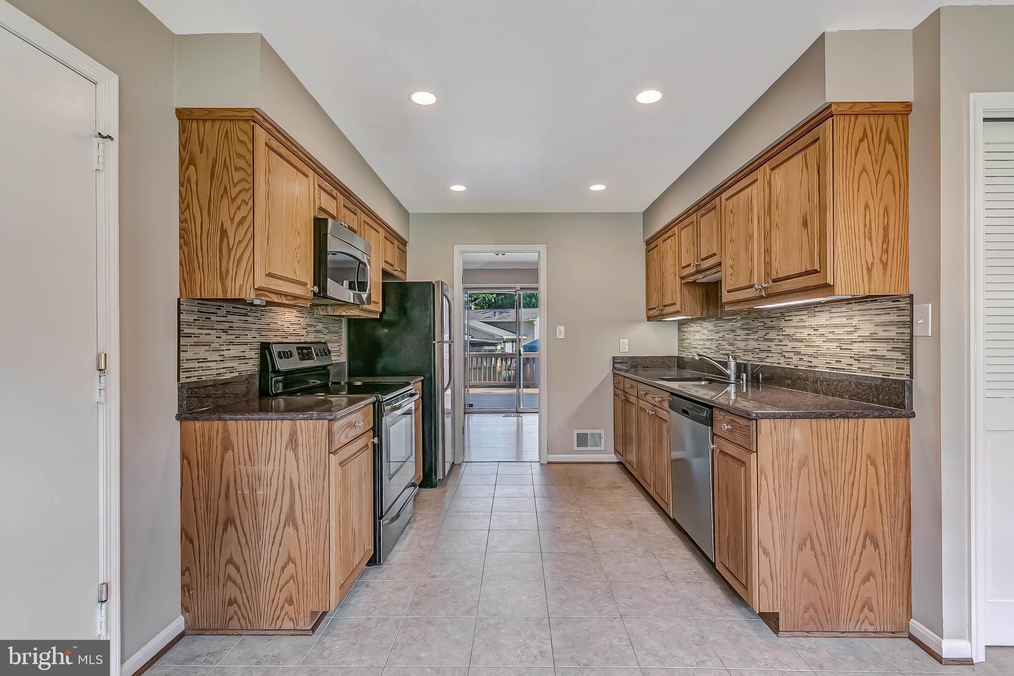 TYSONS VALLEY - Residential Lease