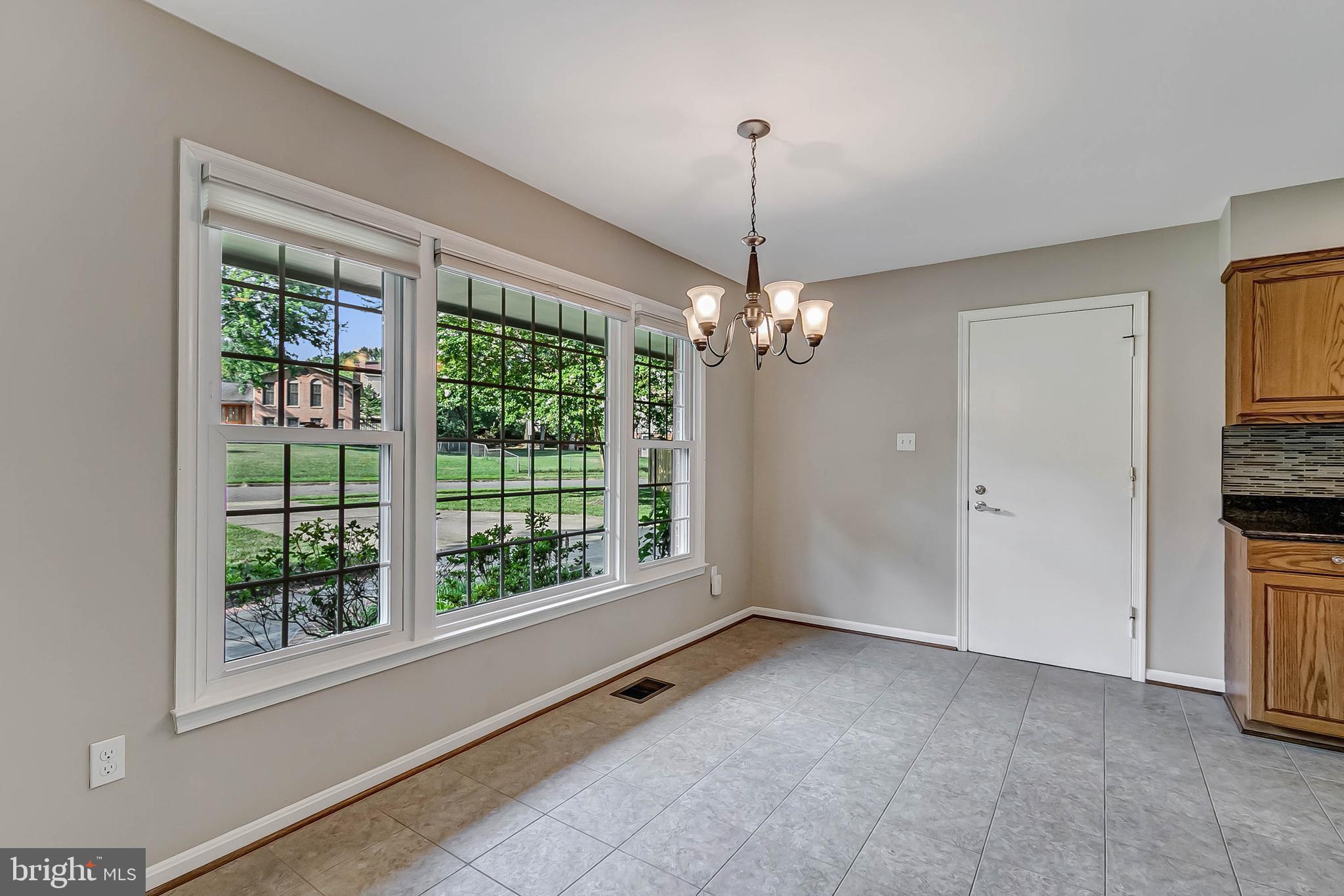 TYSONS VALLEY - Residential Lease