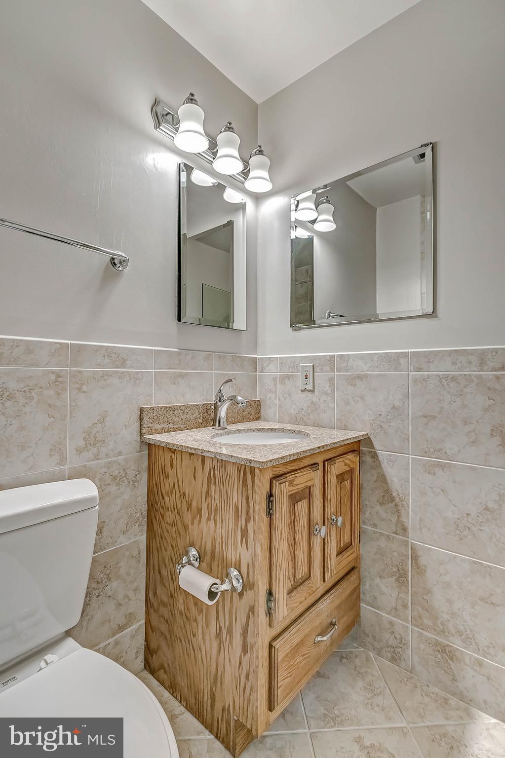 TYSONS VALLEY - Residential Lease