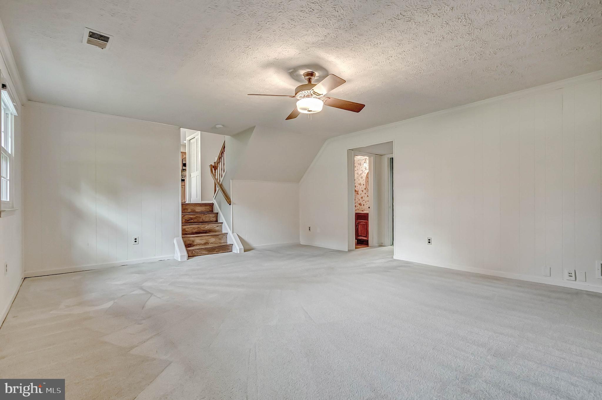 TYSONS VALLEY - Residential Lease