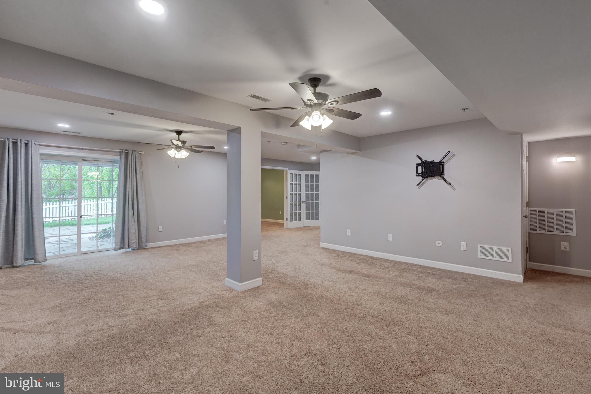 MANCHESTER FARMS - Residential